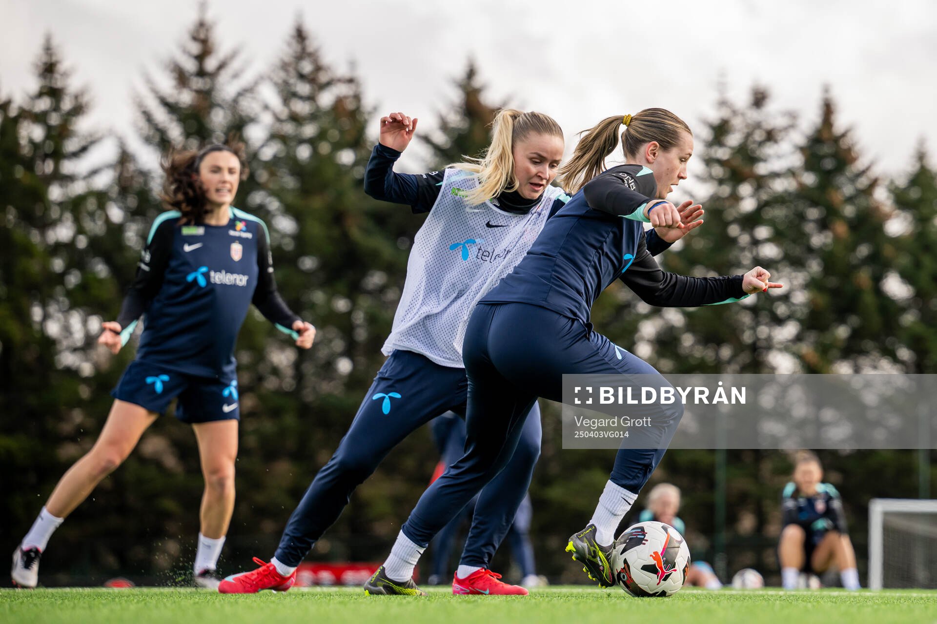 Anna Langås Jøsendal and Elisabeth Terland of the