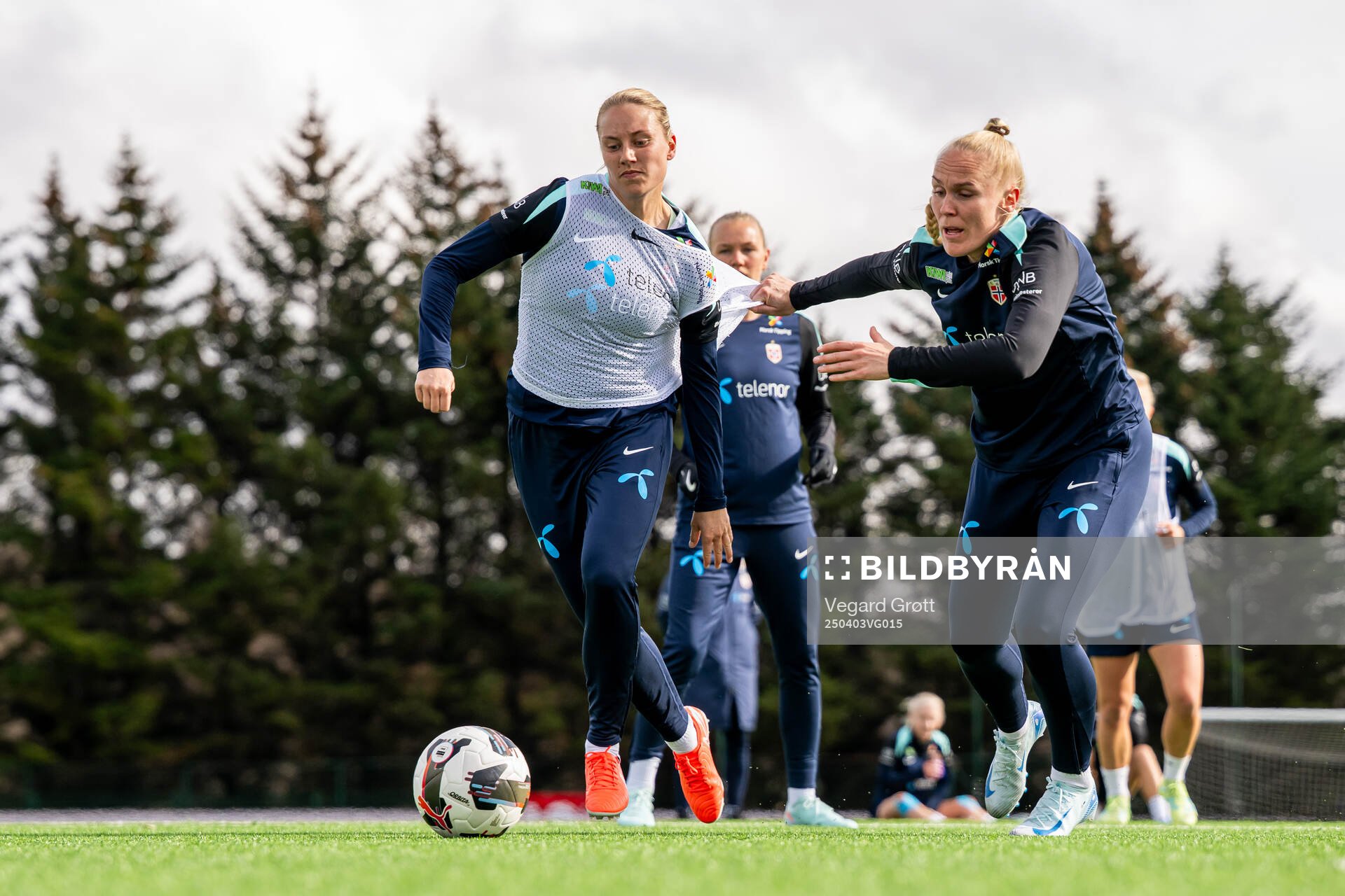 Lisa Fjeldstad Naalsund and Maria Thorisdottir of the