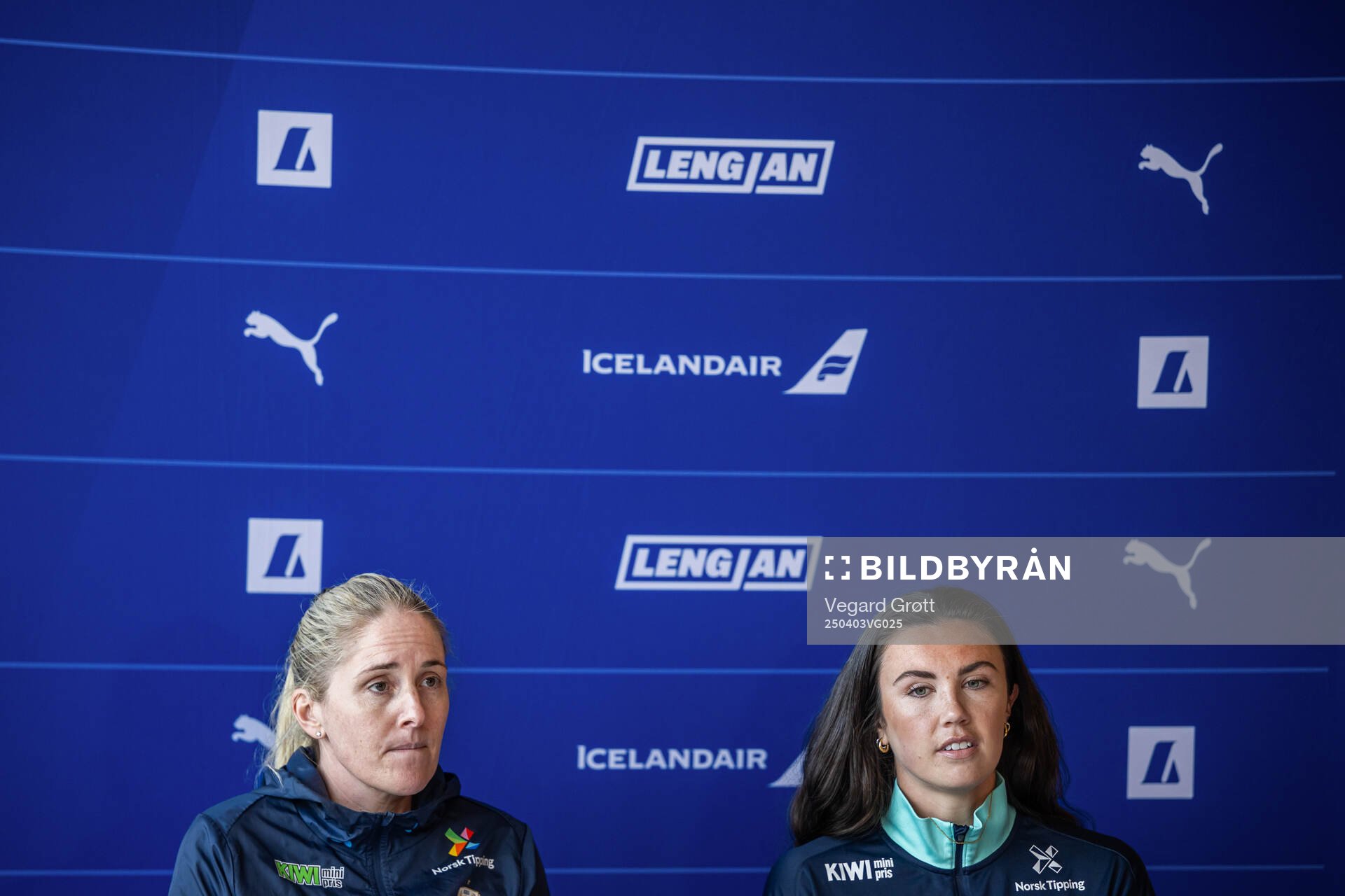 Head coach Gemma Grainger and Ingrid Syrstad Engen of the