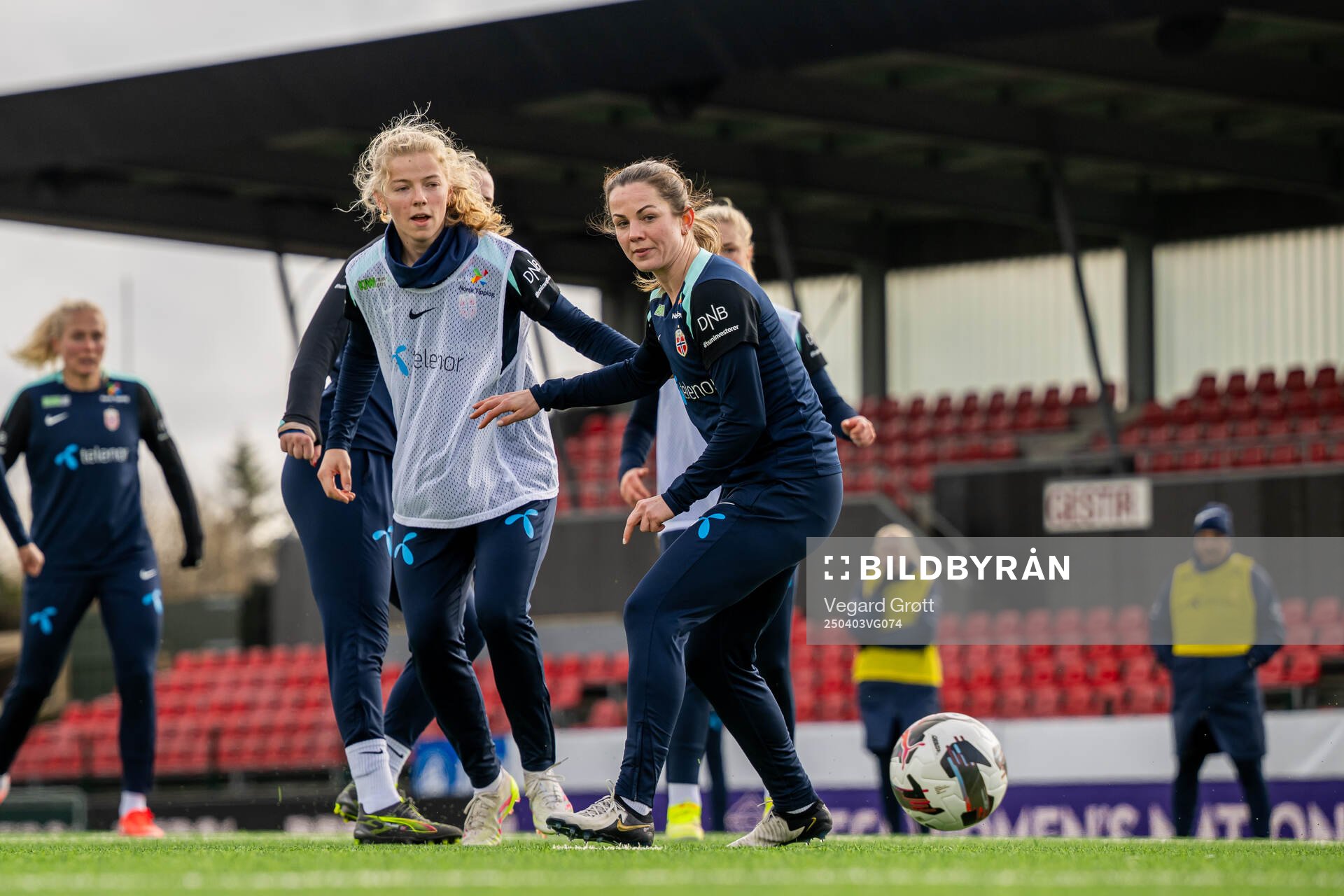 Justine Kielland and Tuva Hansen of the Norwegian women's