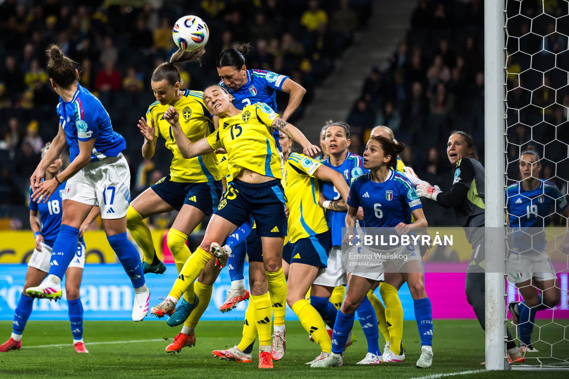 Nathalie Björn and Julia Zigiotti Olme of Sweden compete