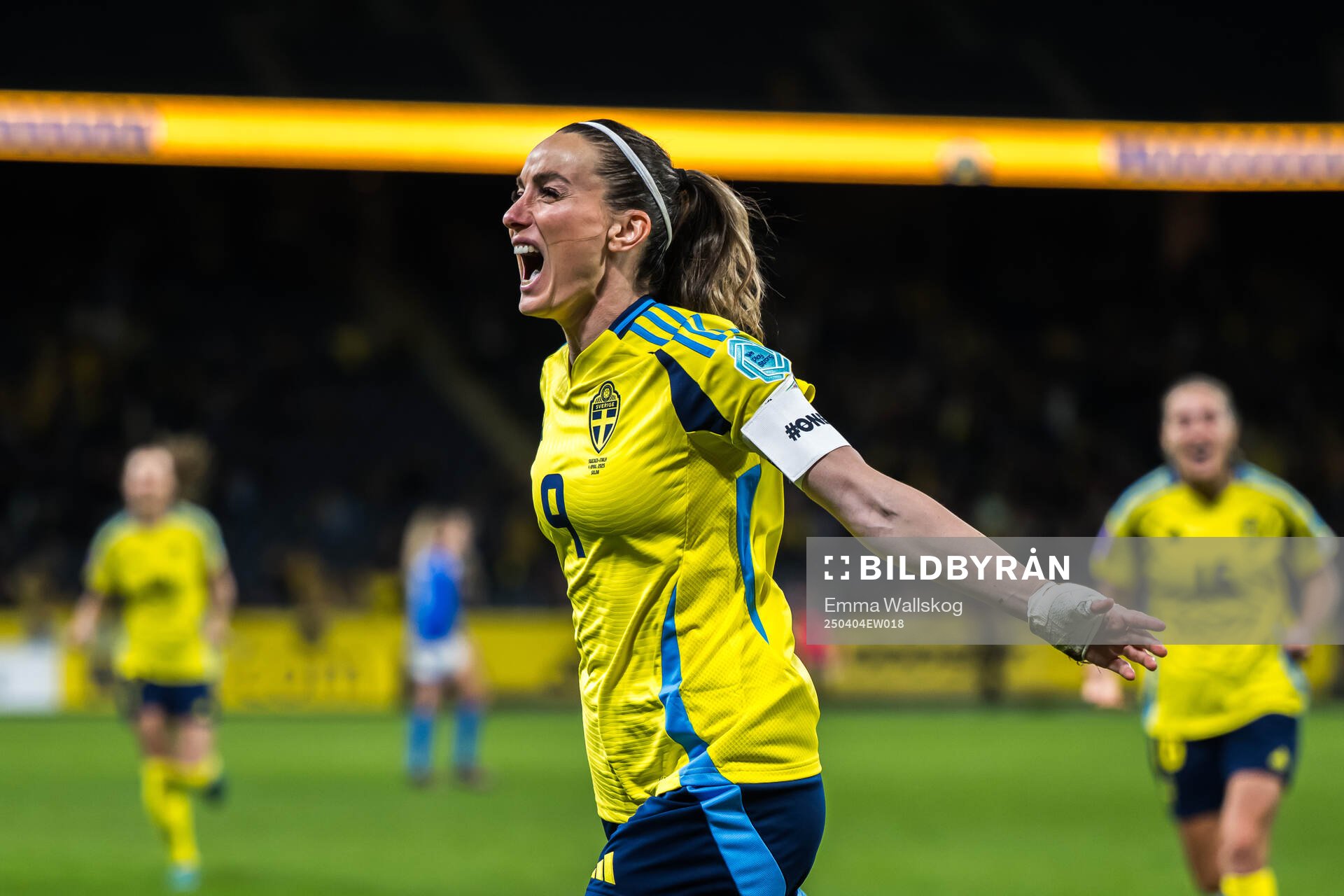 Kosovare Asllani of Sweden celebrates
