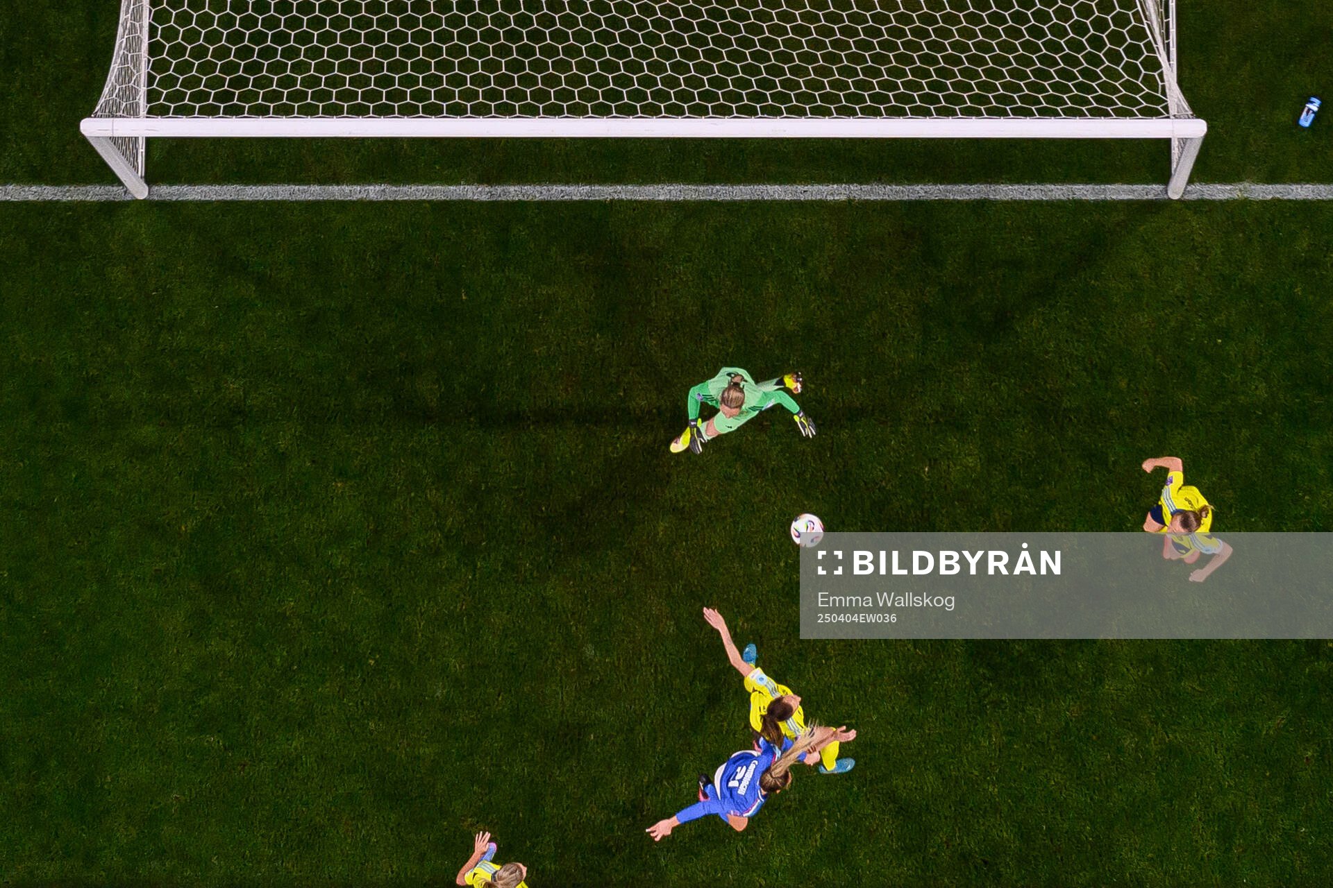 Michela Cambiaghi of Italy scores 2-2 behind goalkeeper