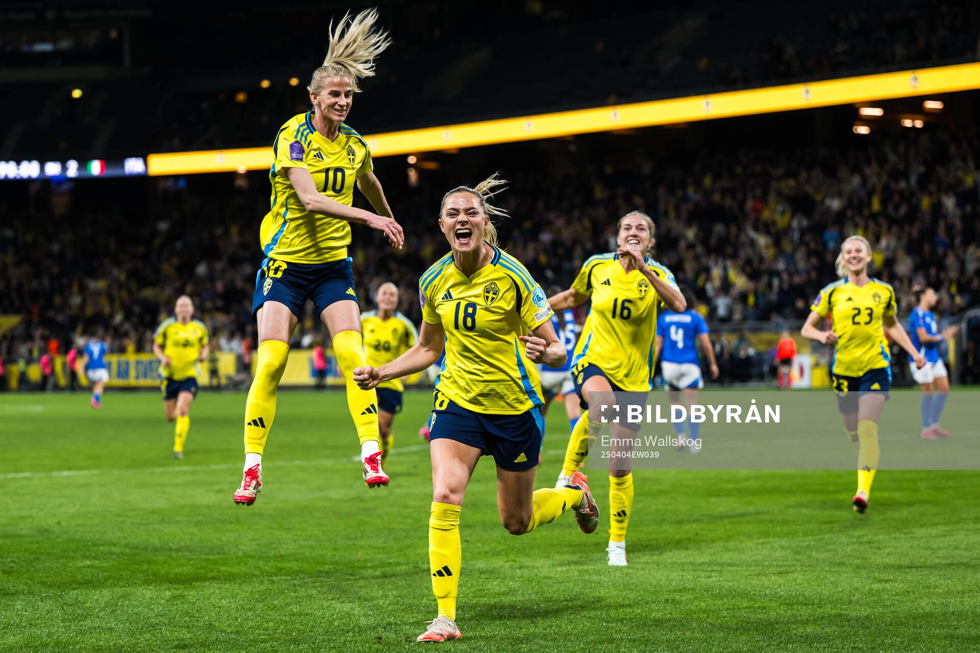 Sofia Jakobsson, Fridolina Rolfö and Filippa Angeldahl of