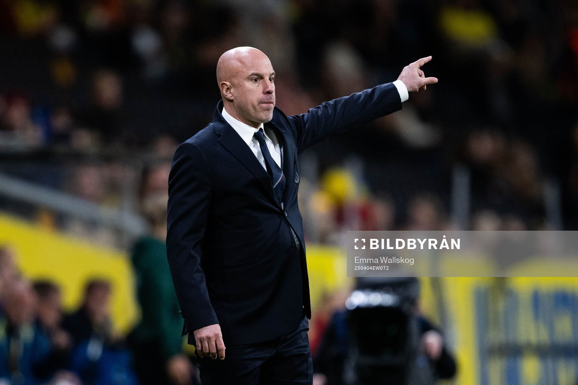 Head coach Andrea Soncin of Italy during the UEFA Women's Nations League football match between Sweden and Italy on April 4, 2025 in Stockholm.