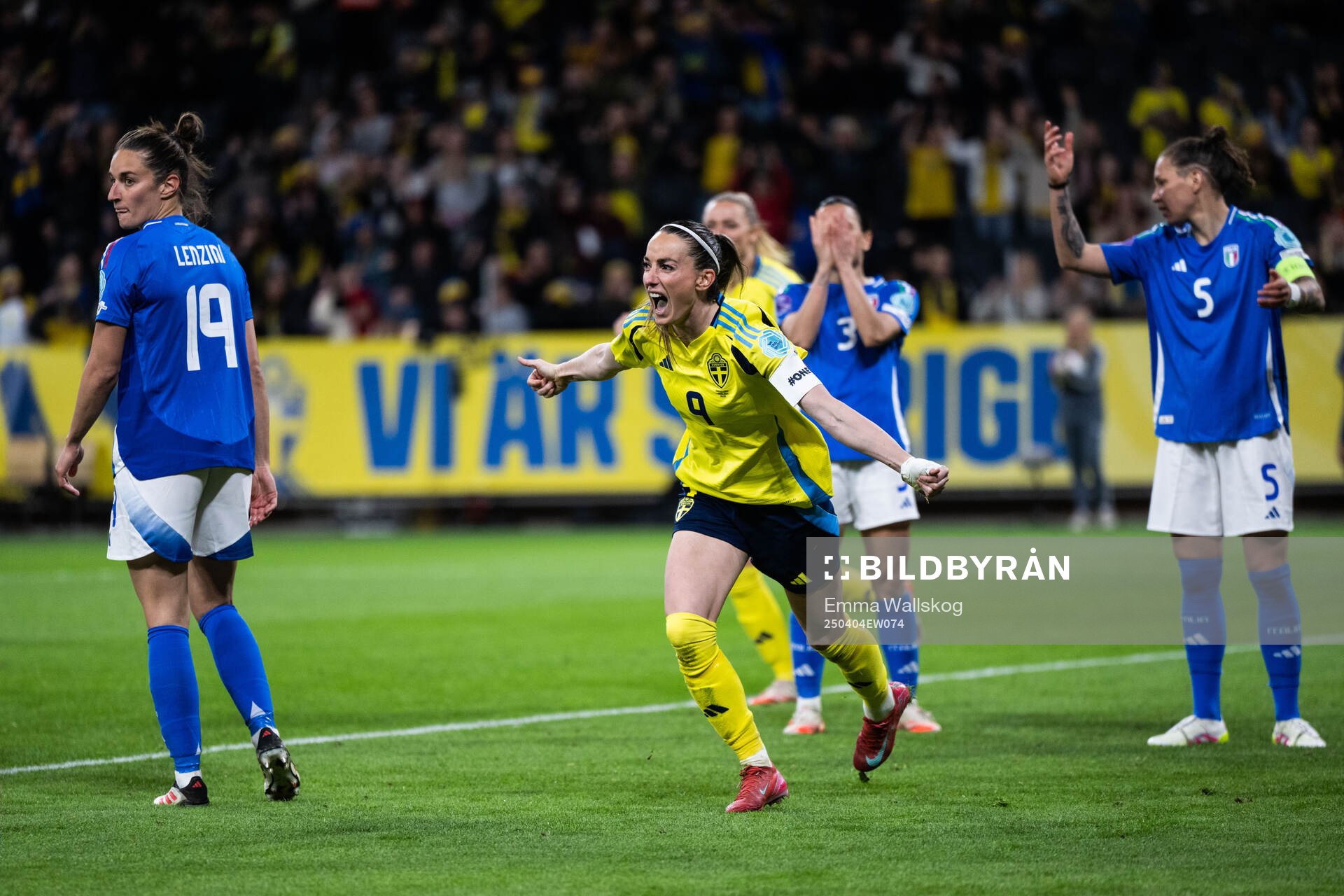 Kosovare Asllani of Sweden celebrates