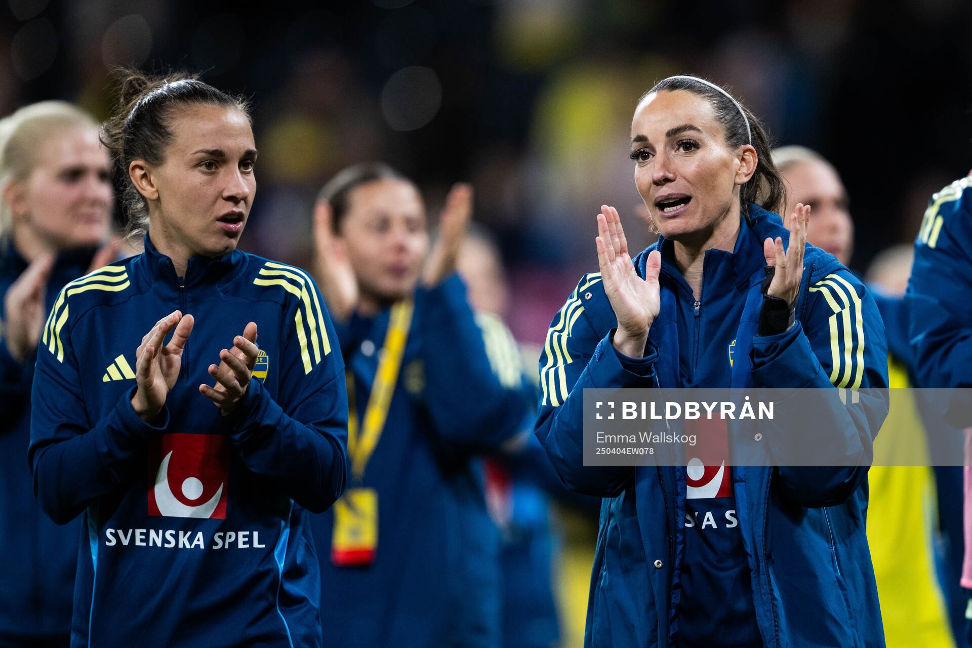 Julia Zigiotti Olme and Kosovare Asllani of Sweden