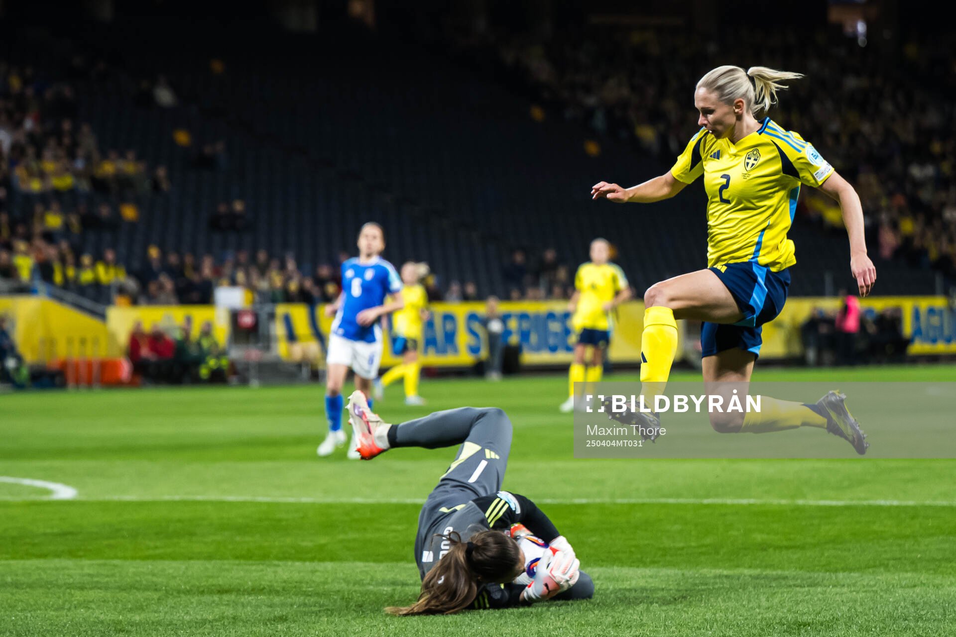 Goalkeeper Laura Giuliani of Italy and Jonna Andersson of