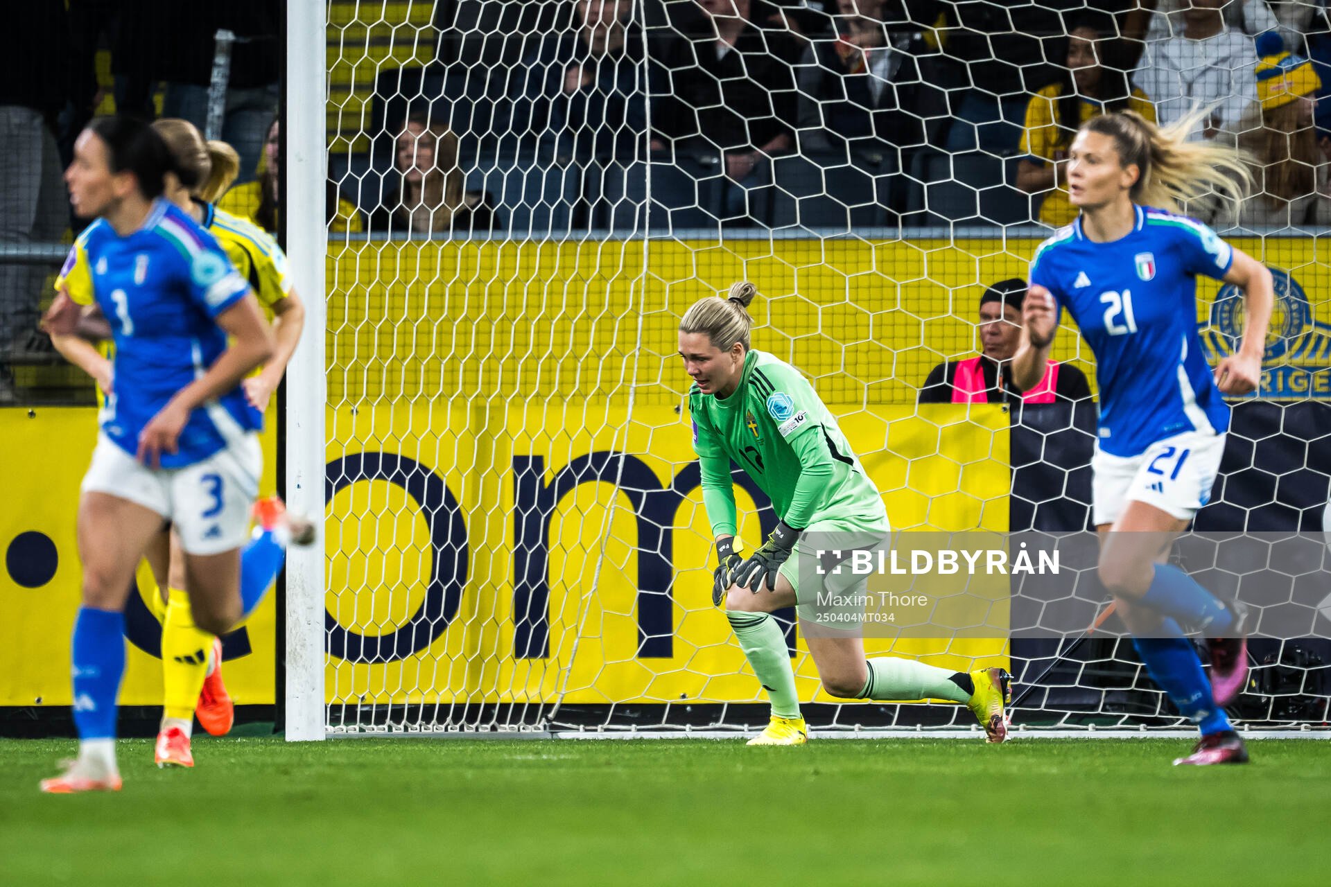 Jennifer Falk of Sweden in pain