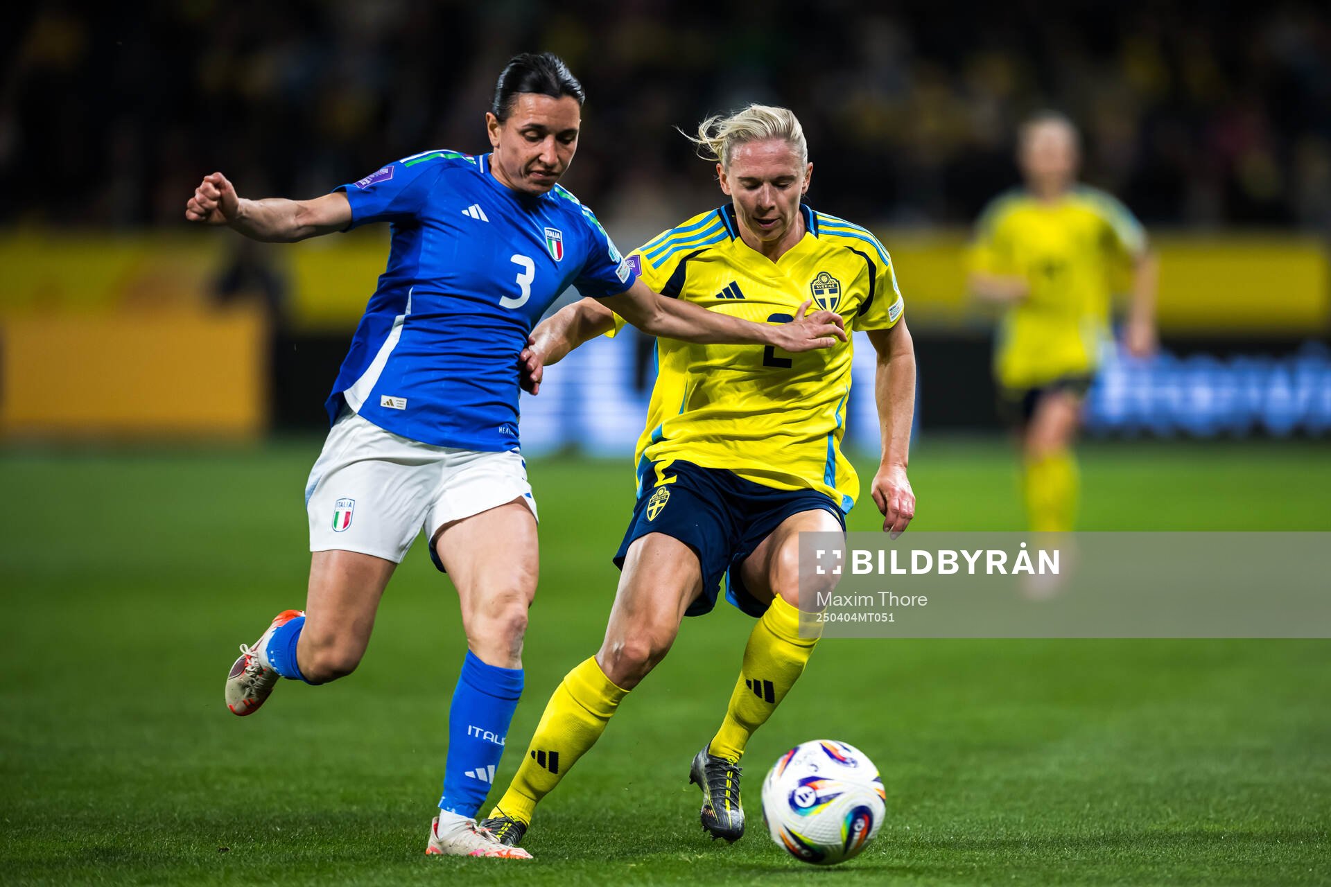 Lucia Di Guglielmo of Italy and Jonna Andersson of Sweden