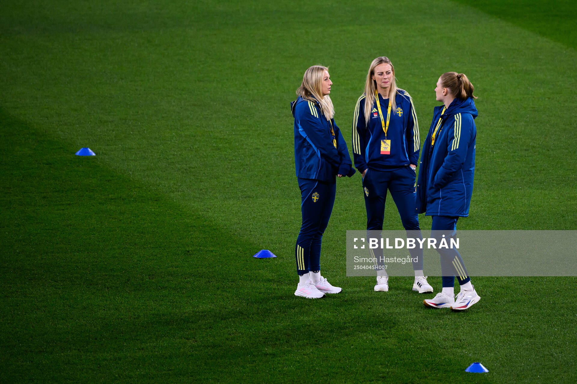 Stina Blackstenius and Amanda Ilestedt of Sweden