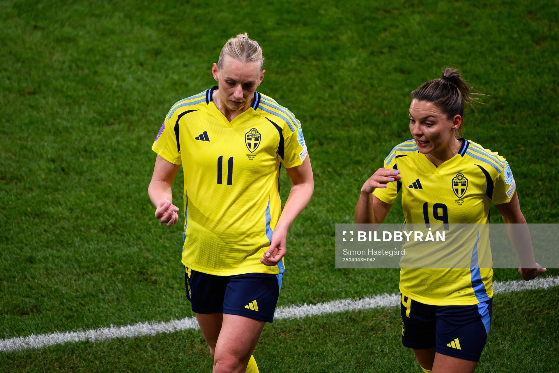 Stina Blackstenius and Johanna Rytting Kaneryd of Sweden