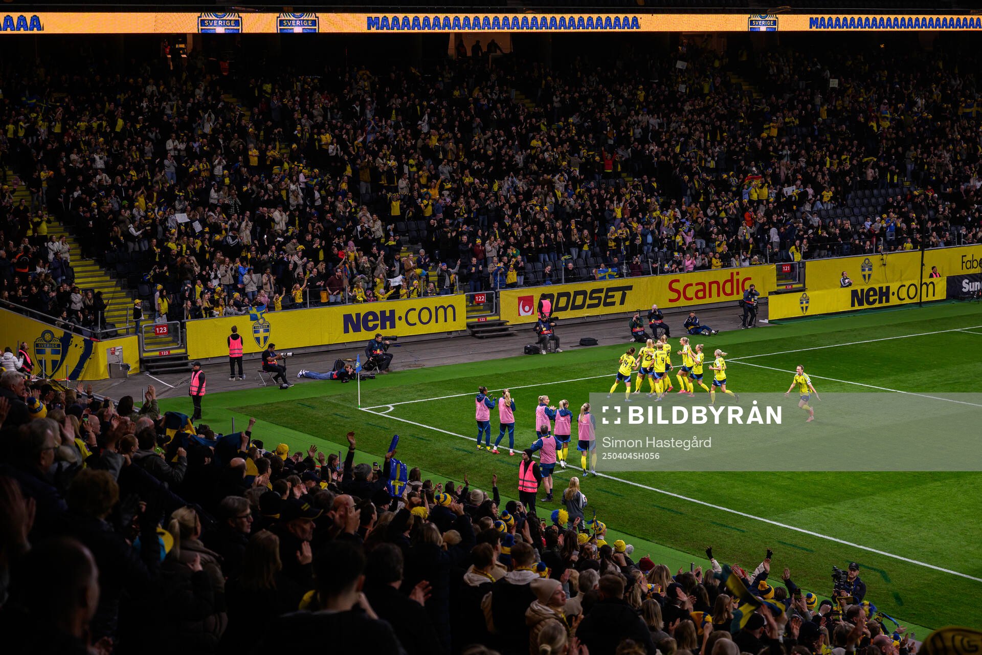 Filippa Angeldahl of Sweden celebrates with team mates
