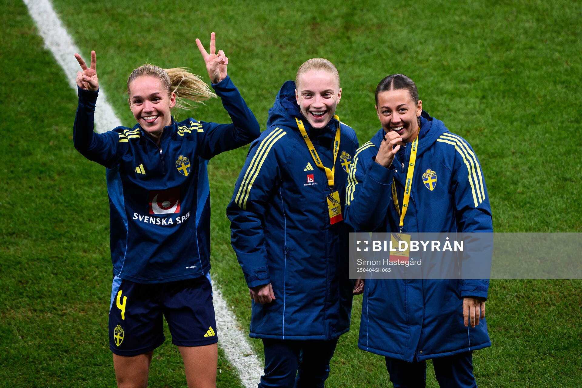 Hanna Lundkvist, Anna Sandberg and Cornelia Kapocs of Sweden