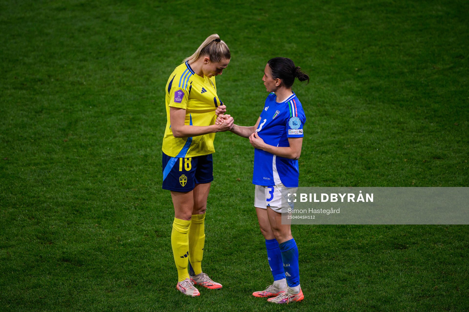 Fridolina Rolfö of Sweden and Lucia Di Guglielmo of Italy