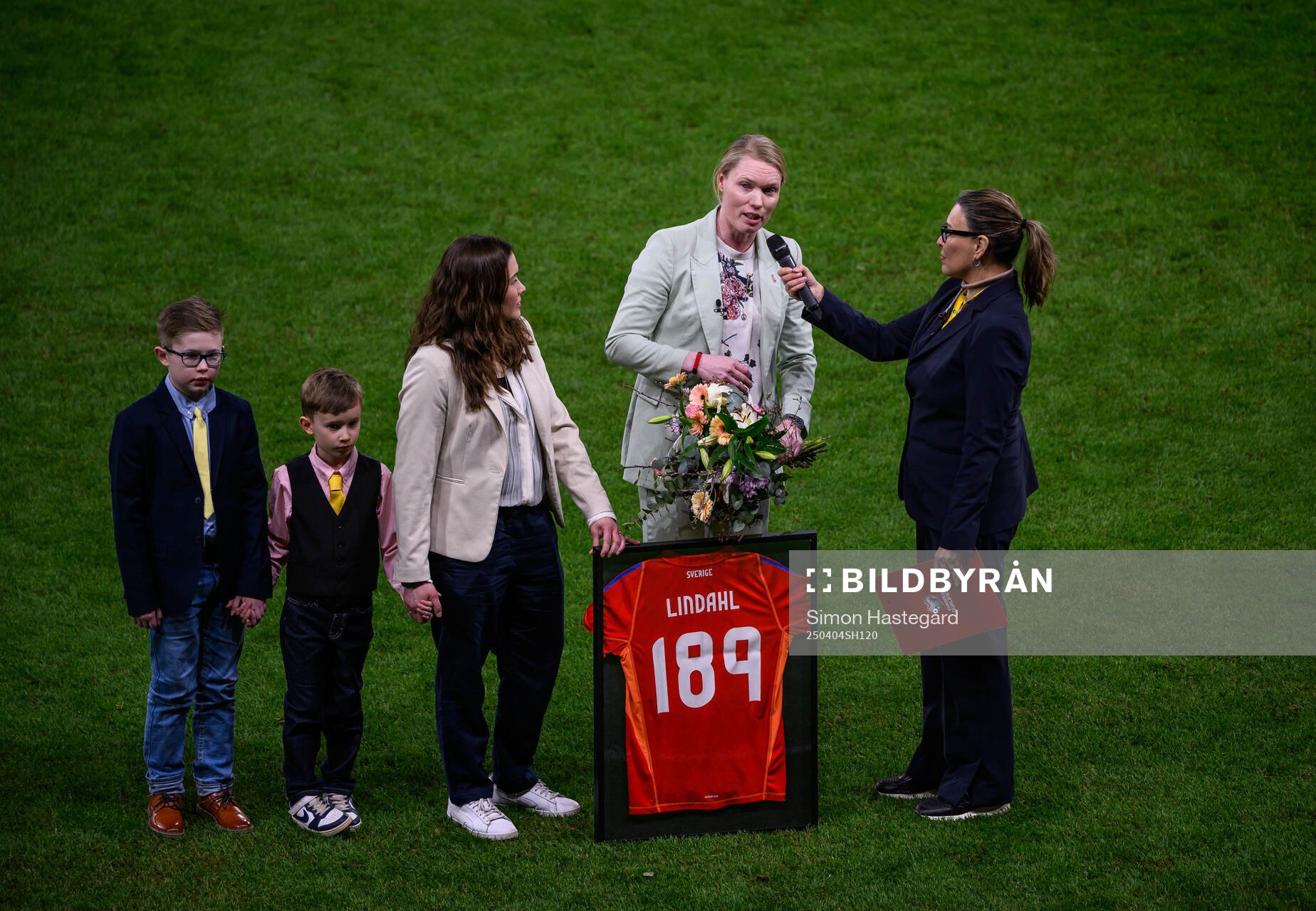 Former national team goalkeeper Hedvig Lindahl with family when being honored during the UEFA Women's Nations League football match between Sweden and Italy on April 4, 2025 in Stockholm.