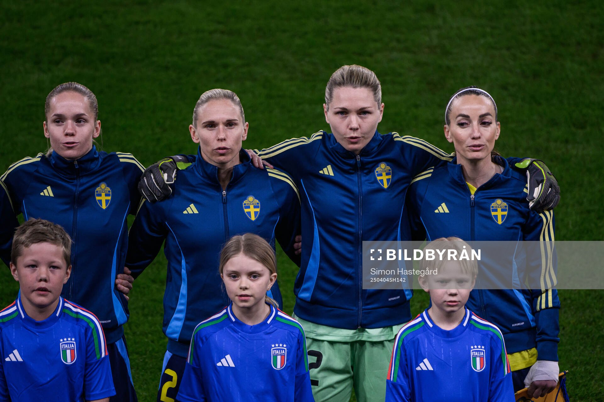 Hanna Lundkvist , Jonna Andersson , goalkeeper Jennifer