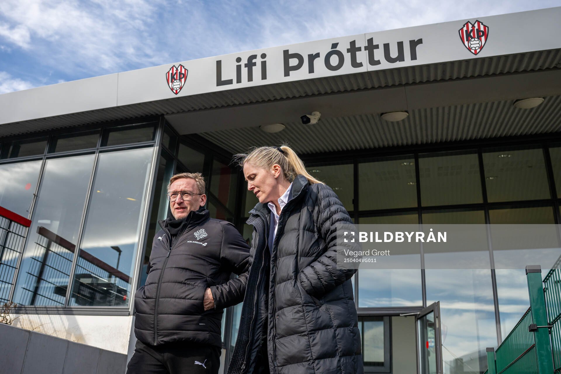 Head coach Thorsteinn Halldorsson of Iceland and head coach Gemma Grainger of Norway ahead of the UEFA Women’s Nations League football match between Iceland and Norway on April 4, 2025 in Reykjavik.