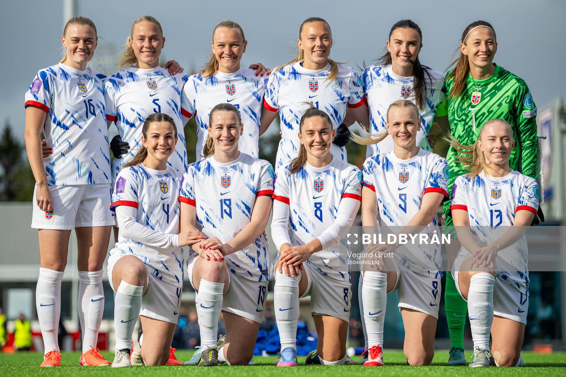 The starting eleven of Norway pose for a team photo