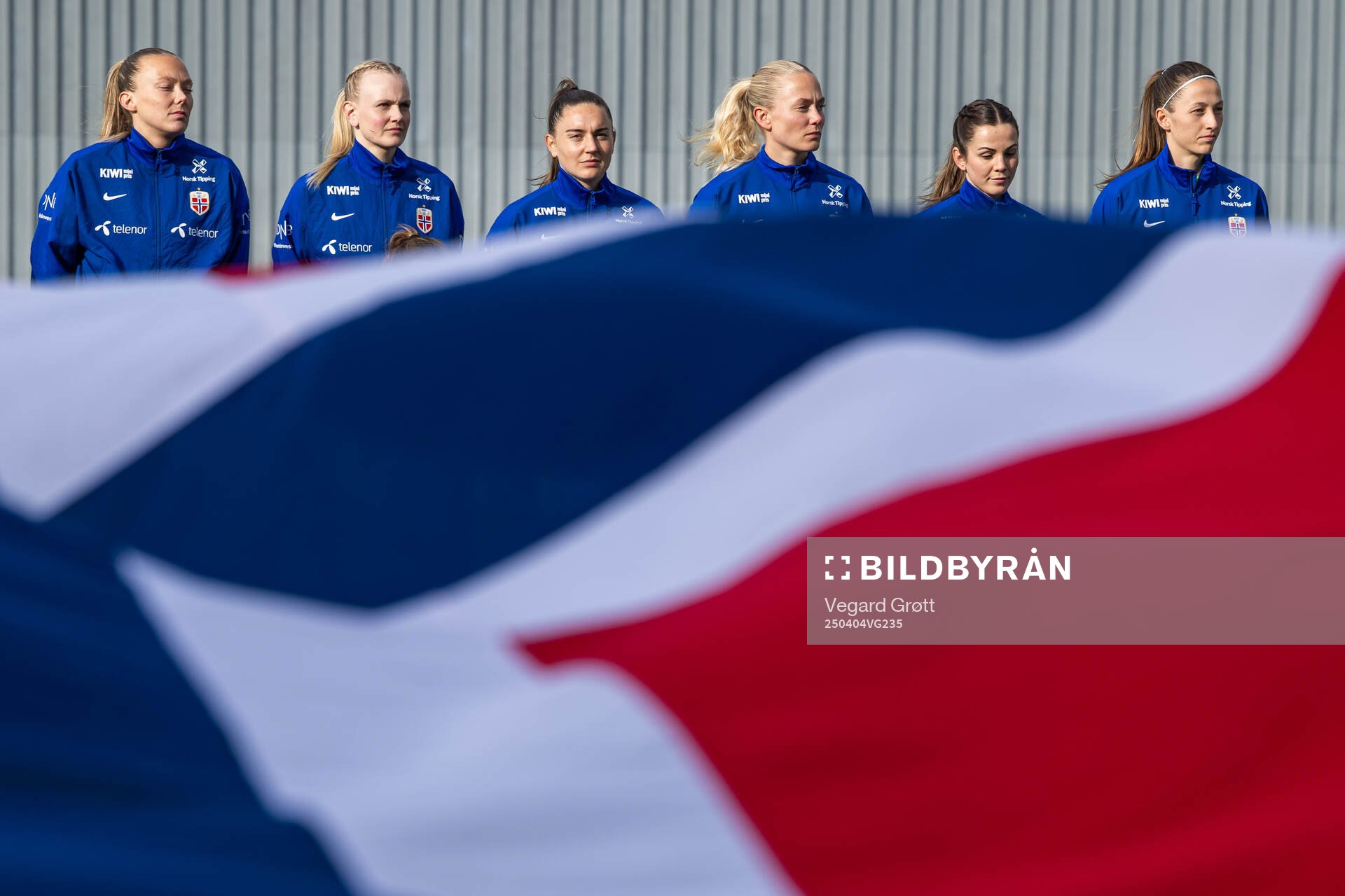 Synne Sofie Kinden Jensen, Karina Sævik, Vilde Bøe Risa, Guro Bergsvand, Tuva Hansen and goalkeeper Cecilie Fiskerstrand of Norway line up ahead of the UEFA Women’s Nations League football match between Iceland and Norway on April 4, 2025 in Reykjavik.