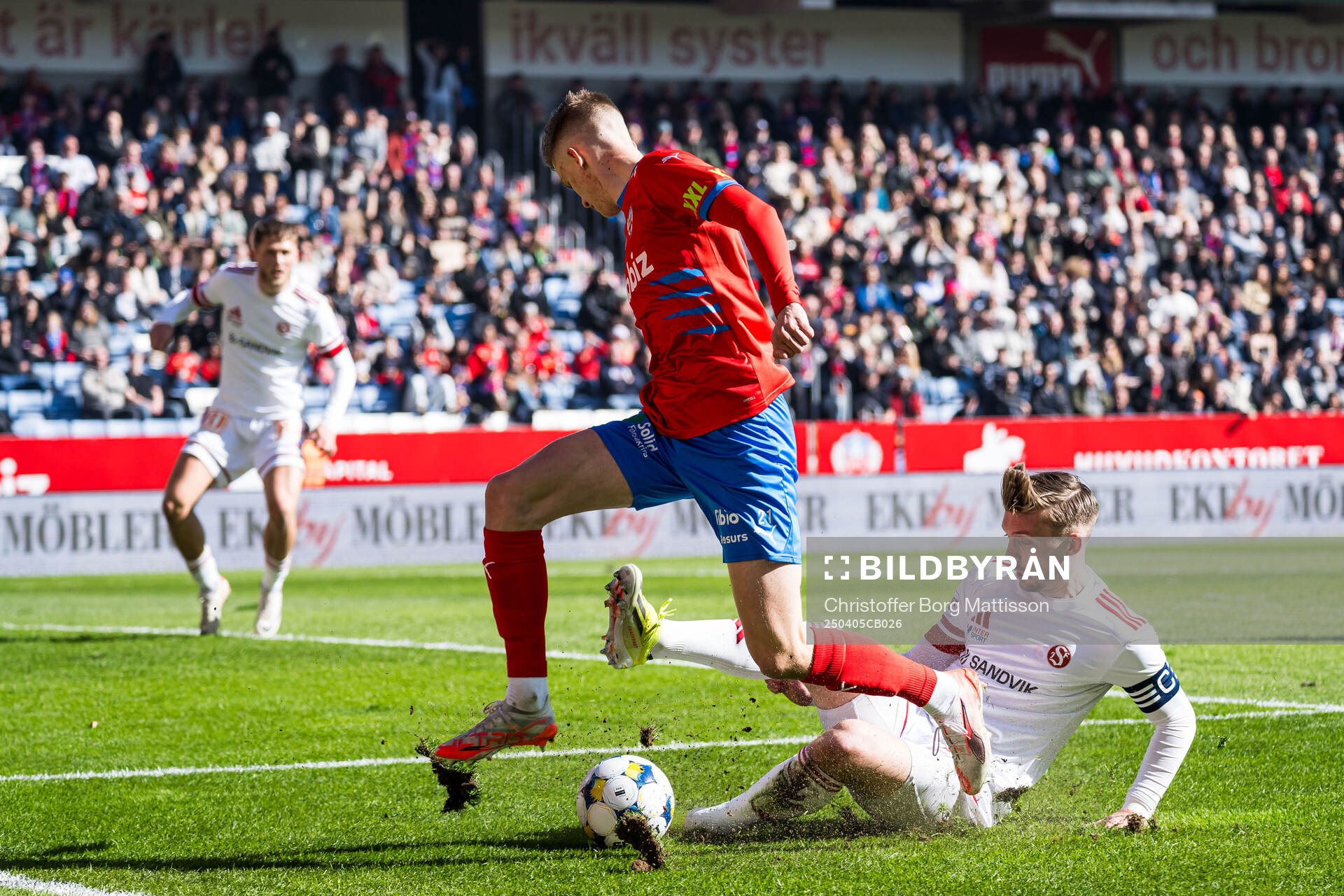 Helsingborgs Adrian Svanbäck och Sandvikens IFs Gustav