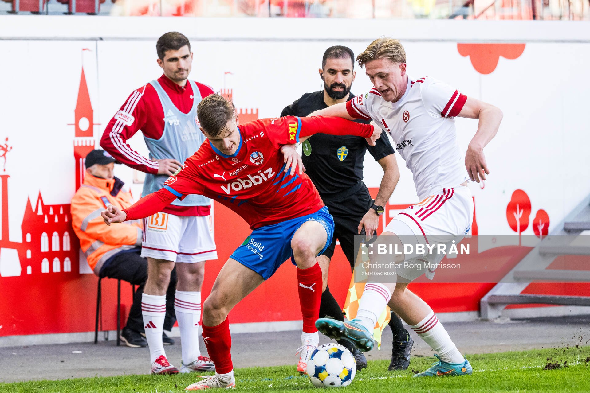 Helsingborgs Adrian Svanbäck och Sandvikens IFs Olle