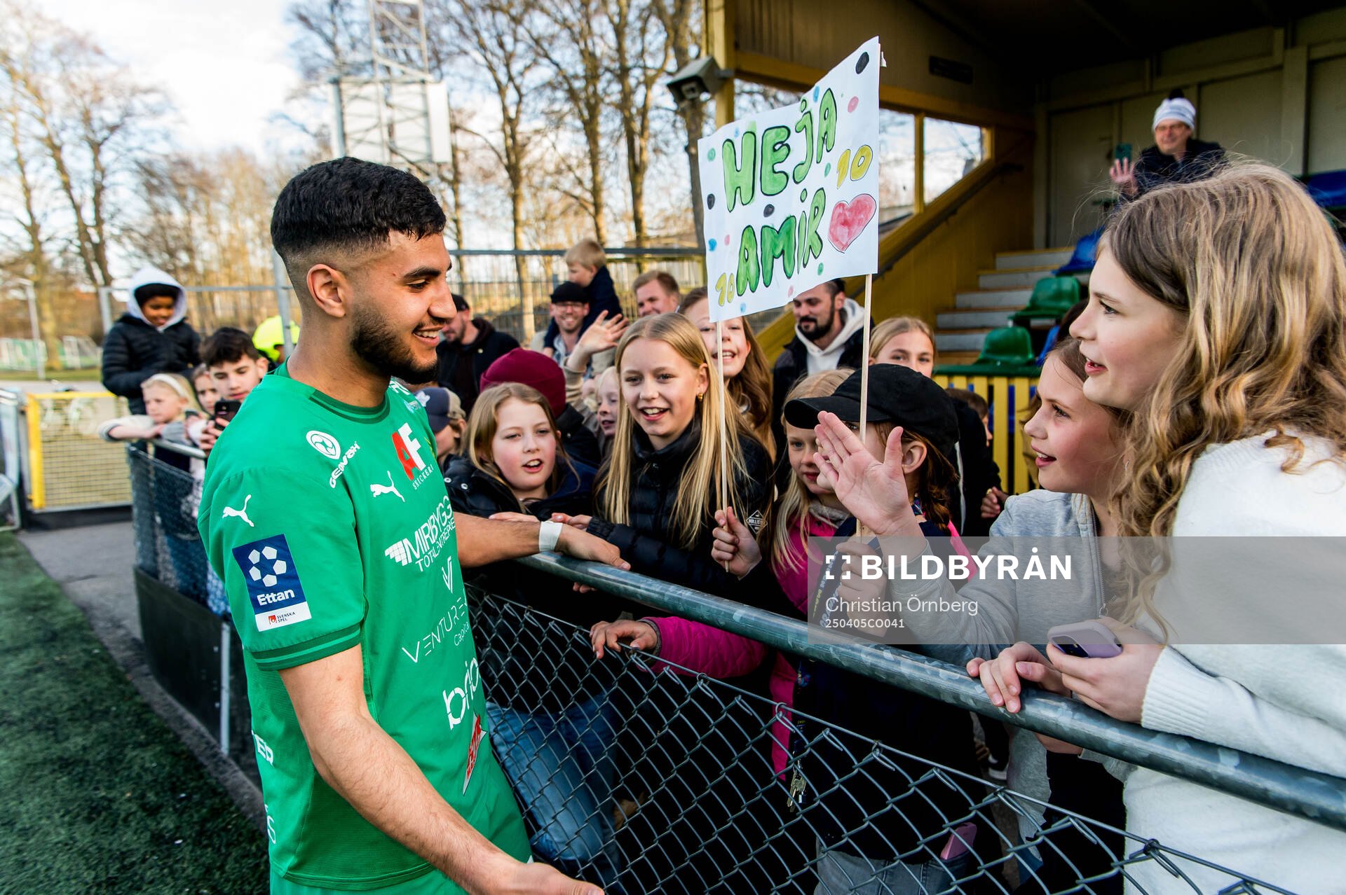 BK Olympics Amir Ayari och supportrar jublar