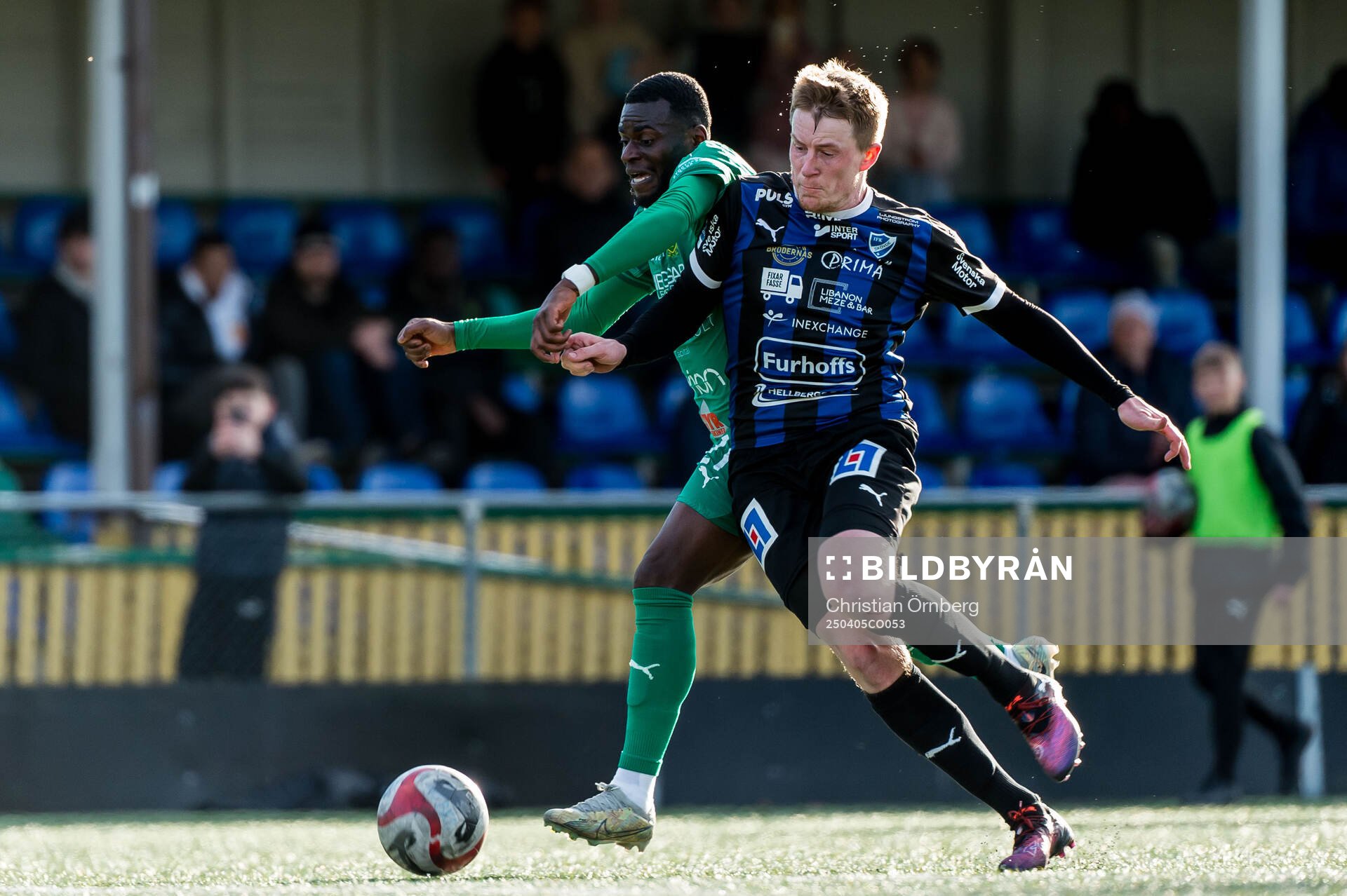 IFK Skövdes Jacob Sundelius och BK Olympics Filston Mawana