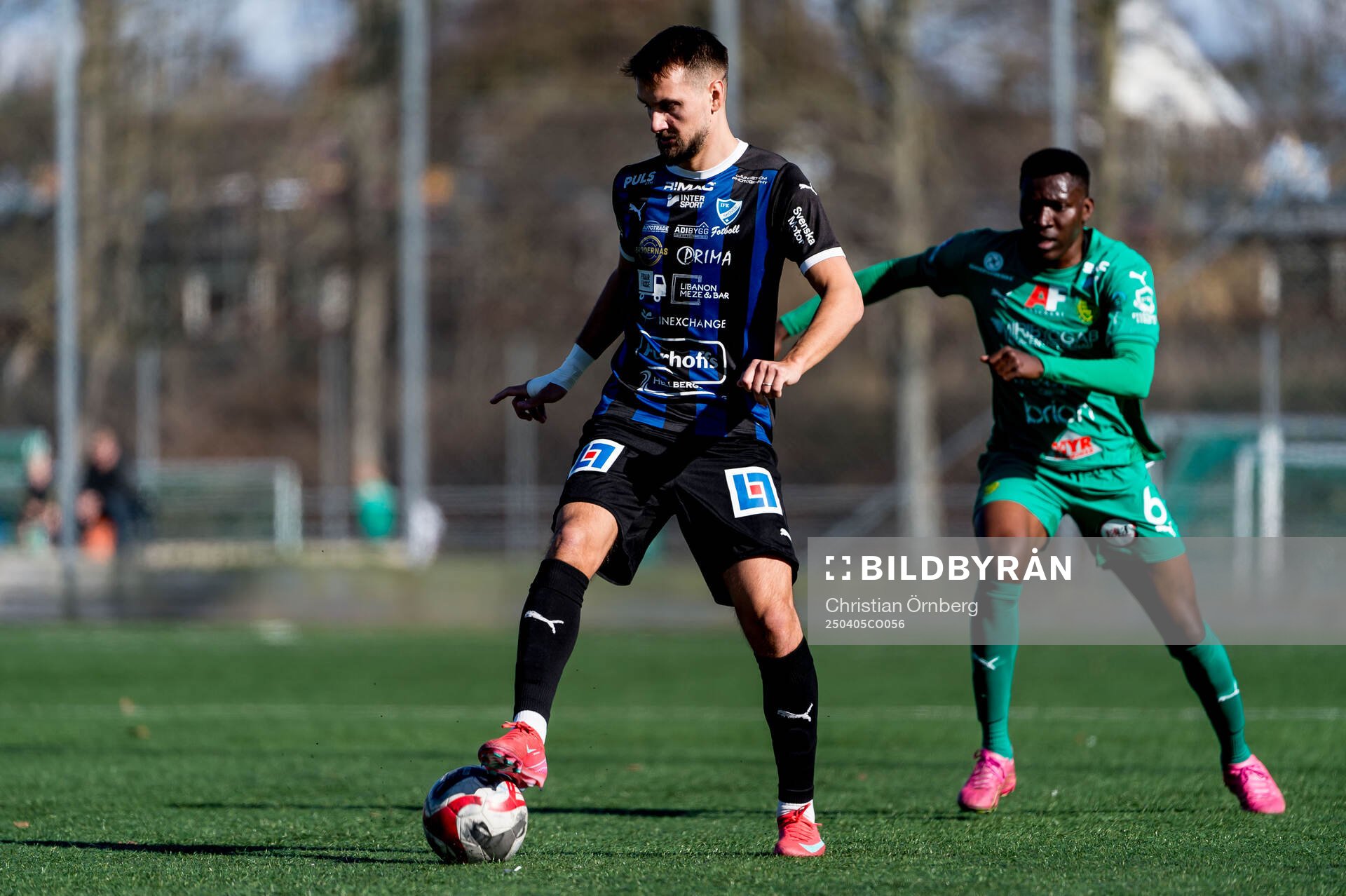 IFK Skövdes Edin Salihovic och BK Olympics Francis