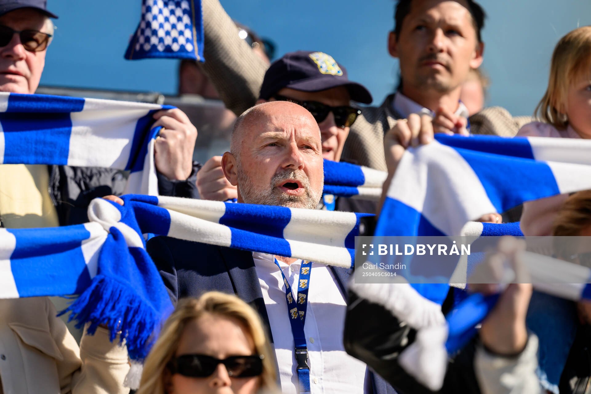 IFK Göteborgs klubbdirektör Håkan Mild på läktarplats