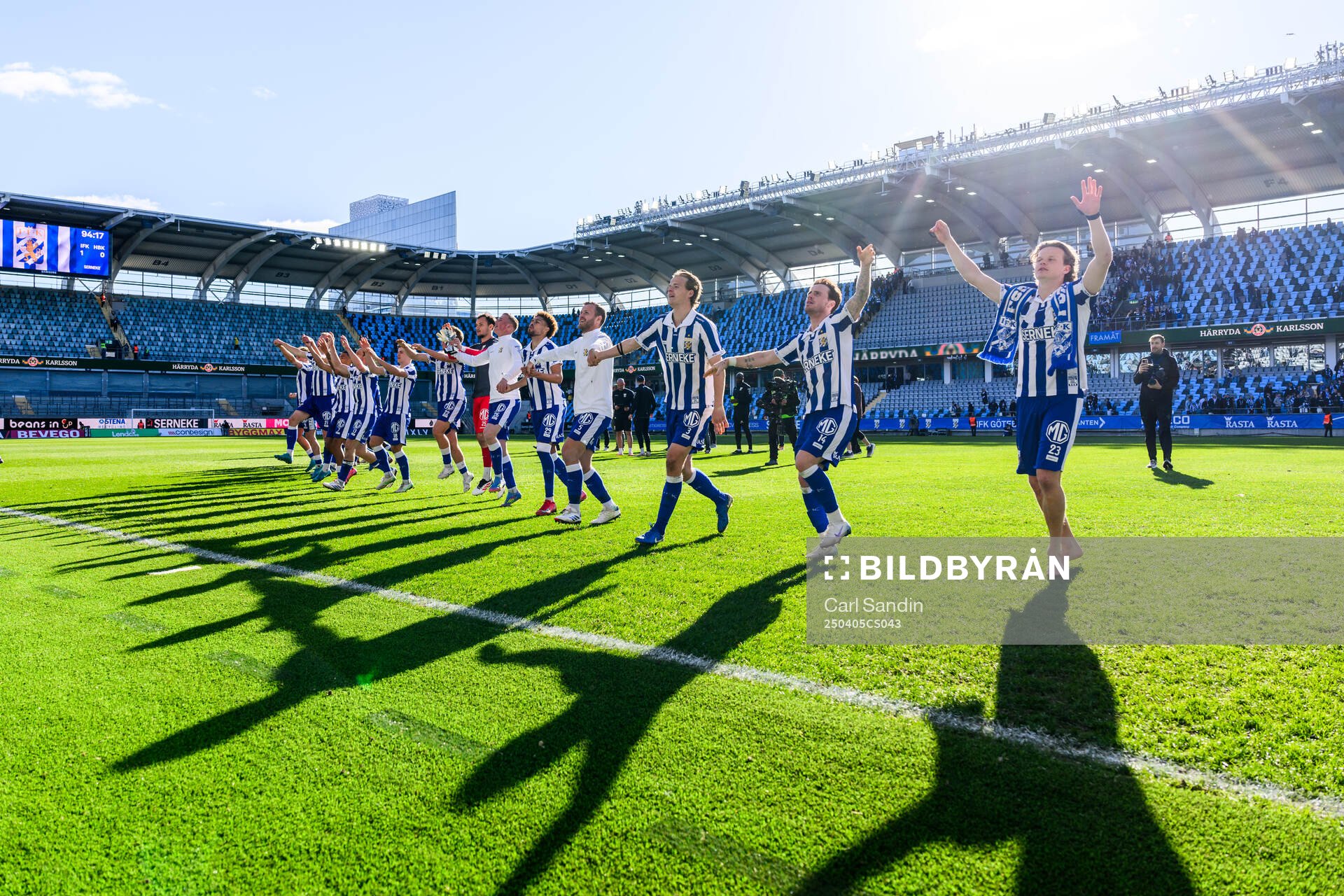 IFK Göteborgs spelare jublar
