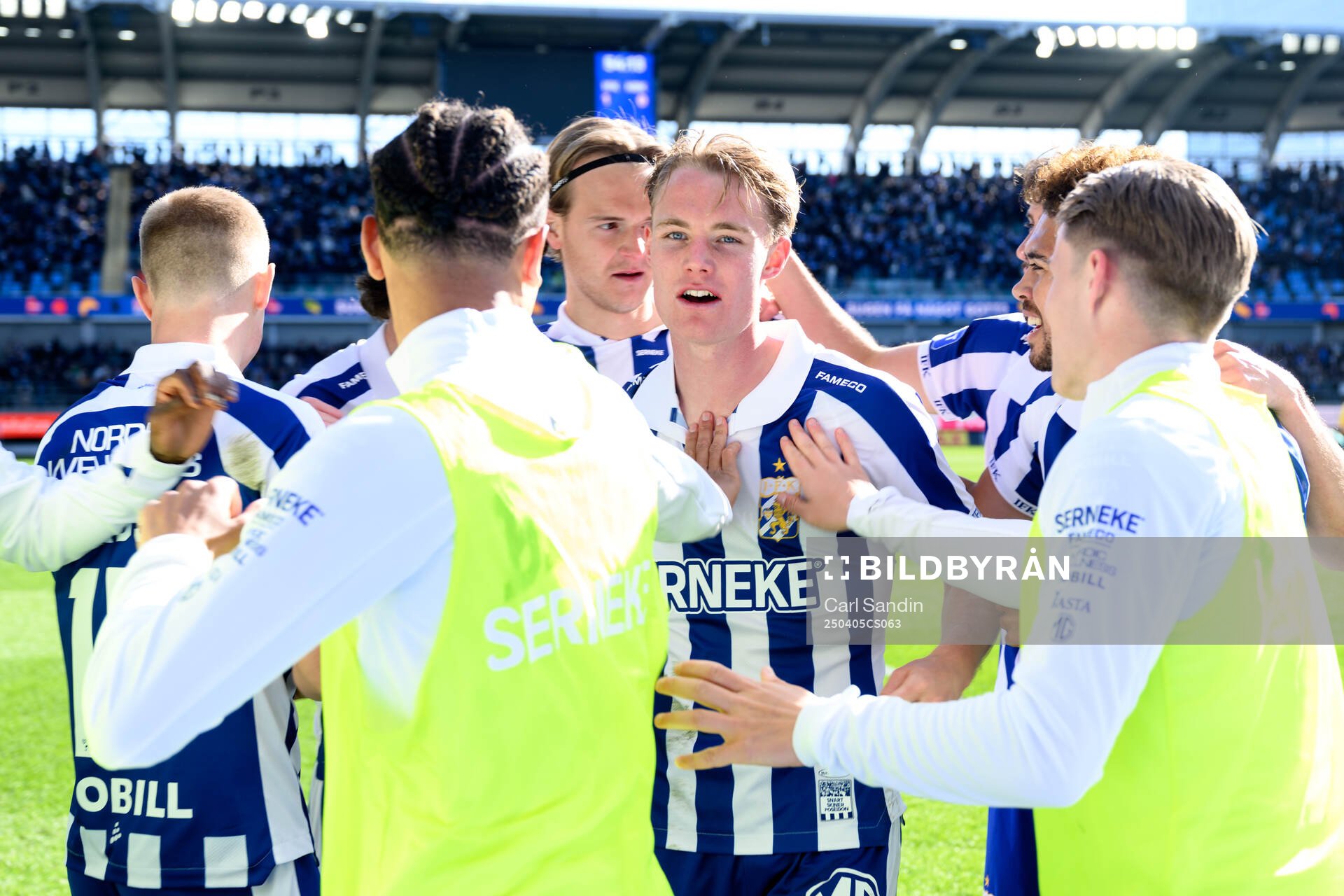 IFK Göteborgs Max Fenger jublar