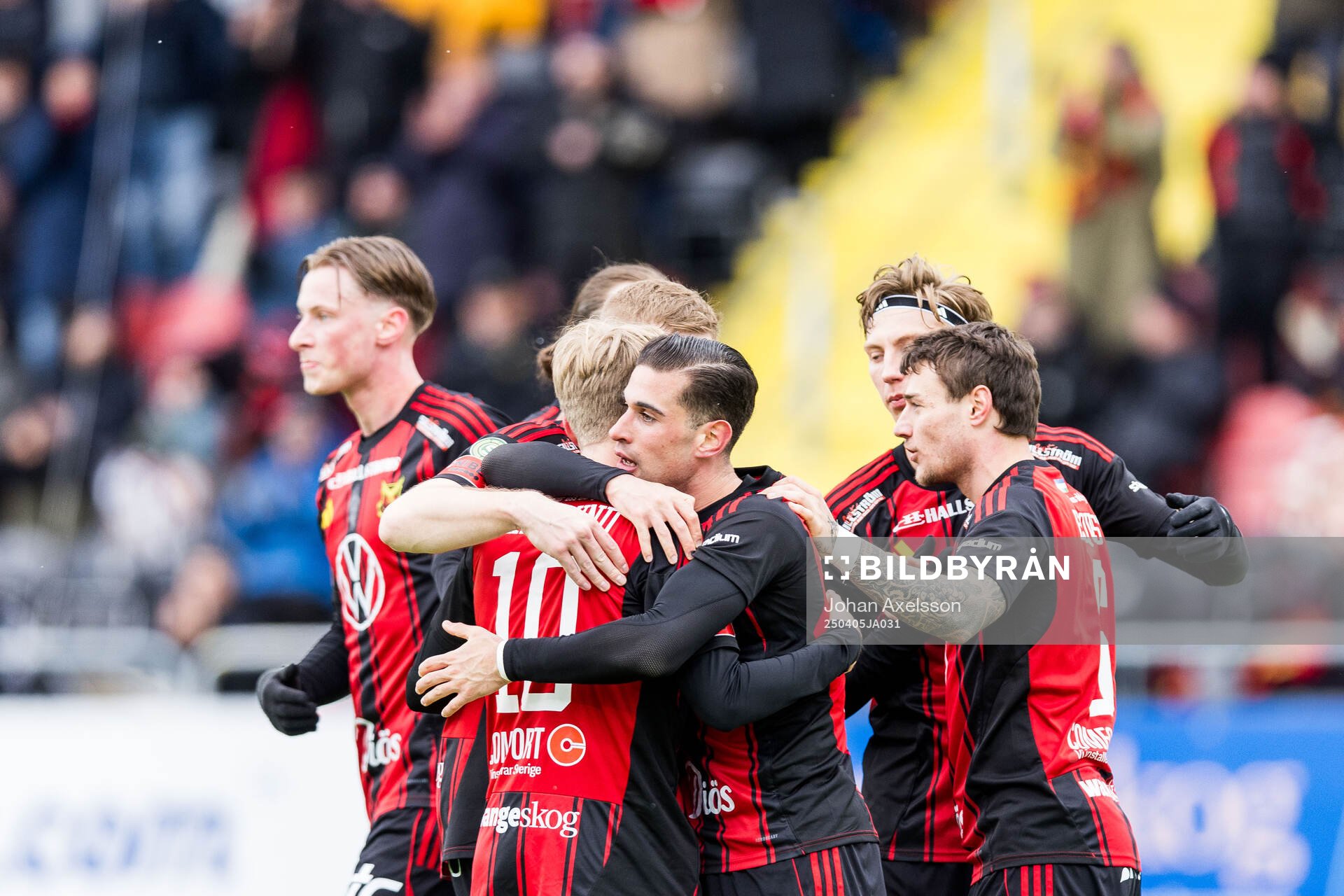 Östersunds Ahmed Bonnah jublar