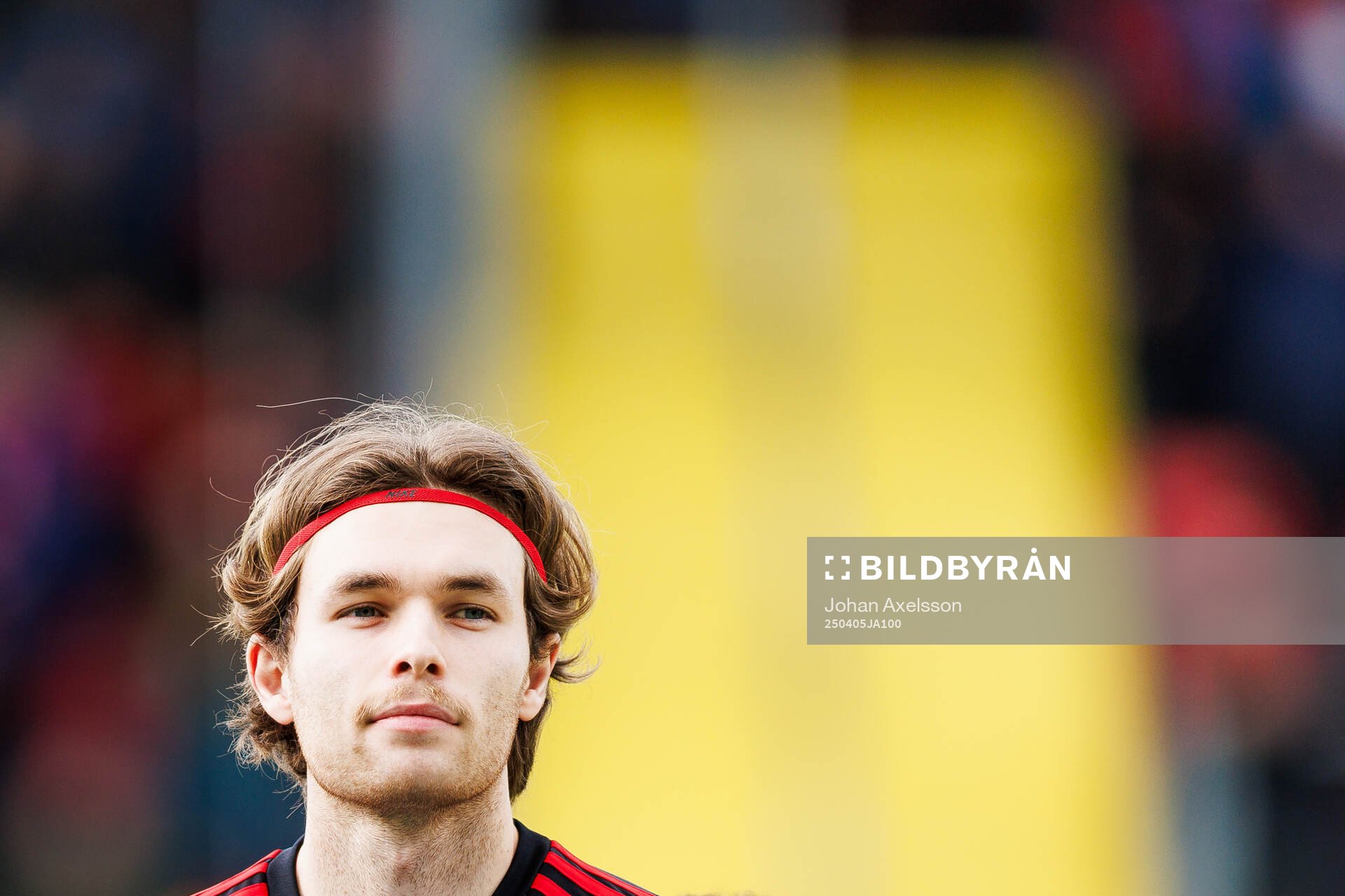Östersunds Theodor Johansson under fotbollsmatchen i Superettan mellan Östersund och Landskrona den 5 april 2025 i Östersund. 
