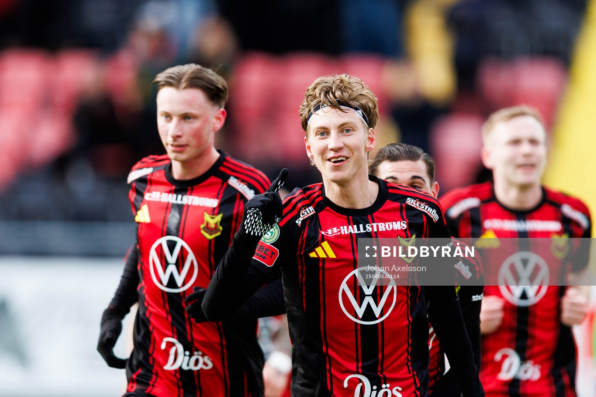 Östersunds Albin Sporrong jublar eder 1-0