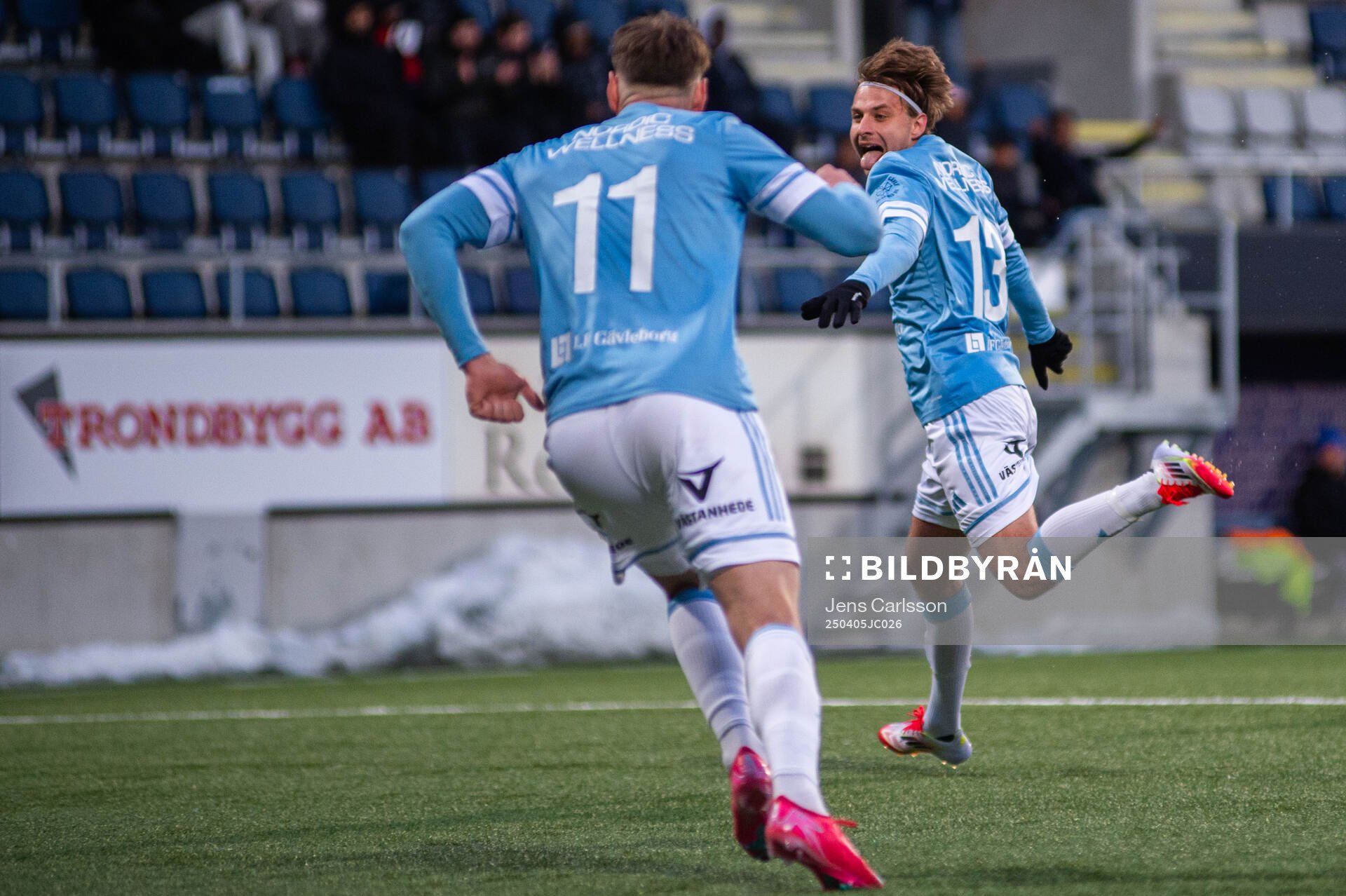 Gefles Måns Berggren jublar