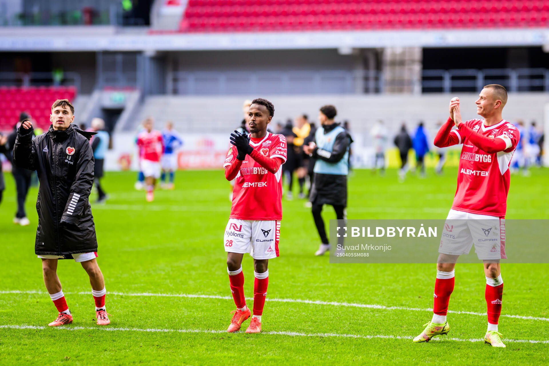 Kalmars Abdi Sabriye och Melker Hallberg jublar