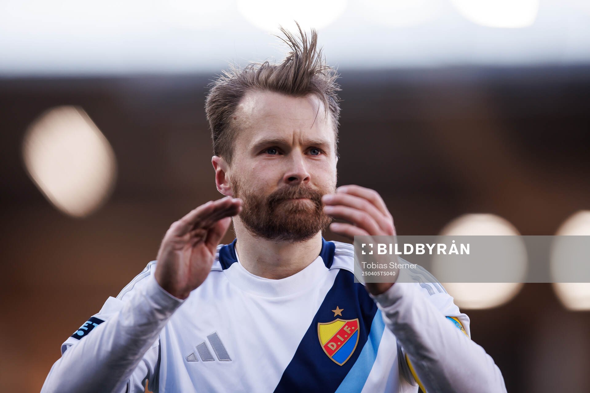 Djurgårdens Jacob Une jublar
