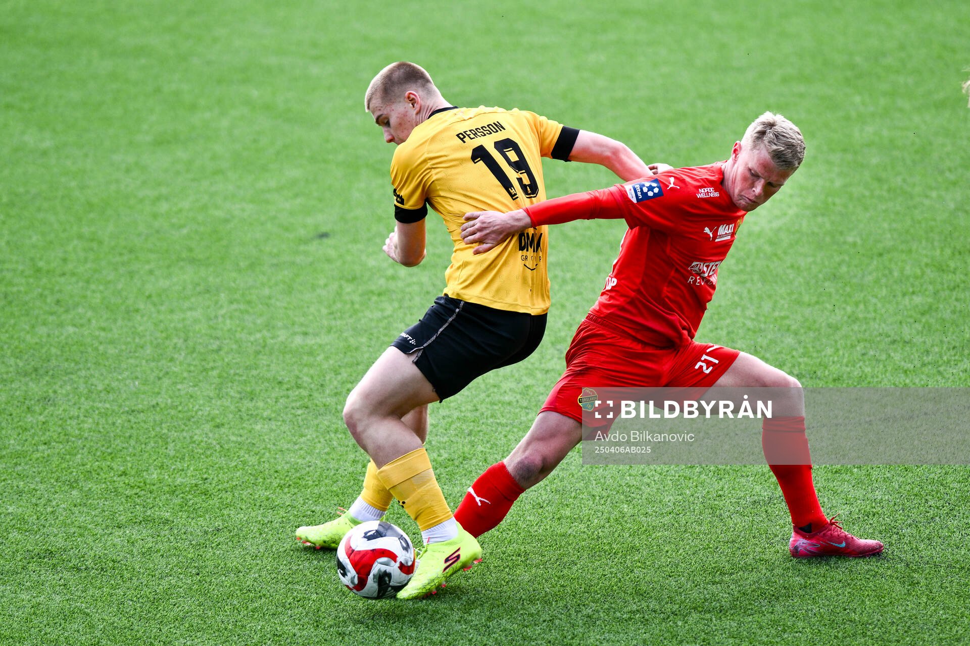 Lund BKs Aleandro Wihlborg Costa jublar