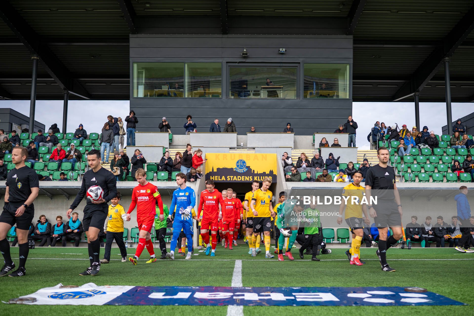 Lund BKs Aleandro Wihlborg Costa jublar