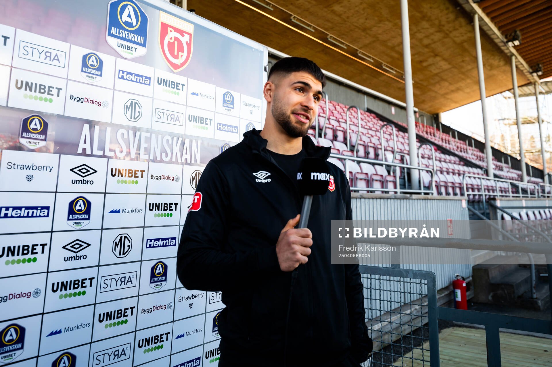 Degerfors Omar Faraj blir intervjuad av Tv4