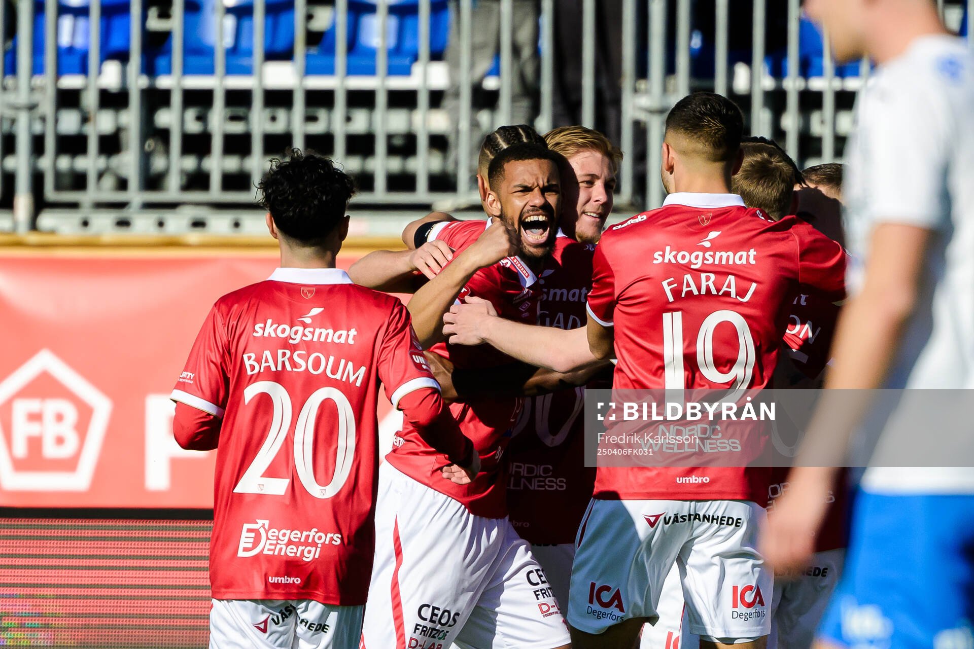 Degerfors Leon Hien jublar