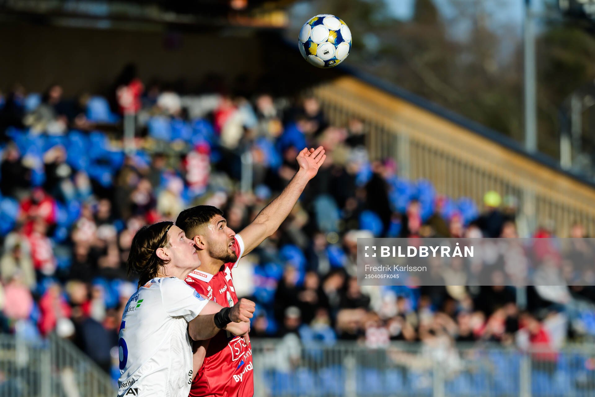 Värnamos Hugo Andersson och Degerfors Omar Faraj