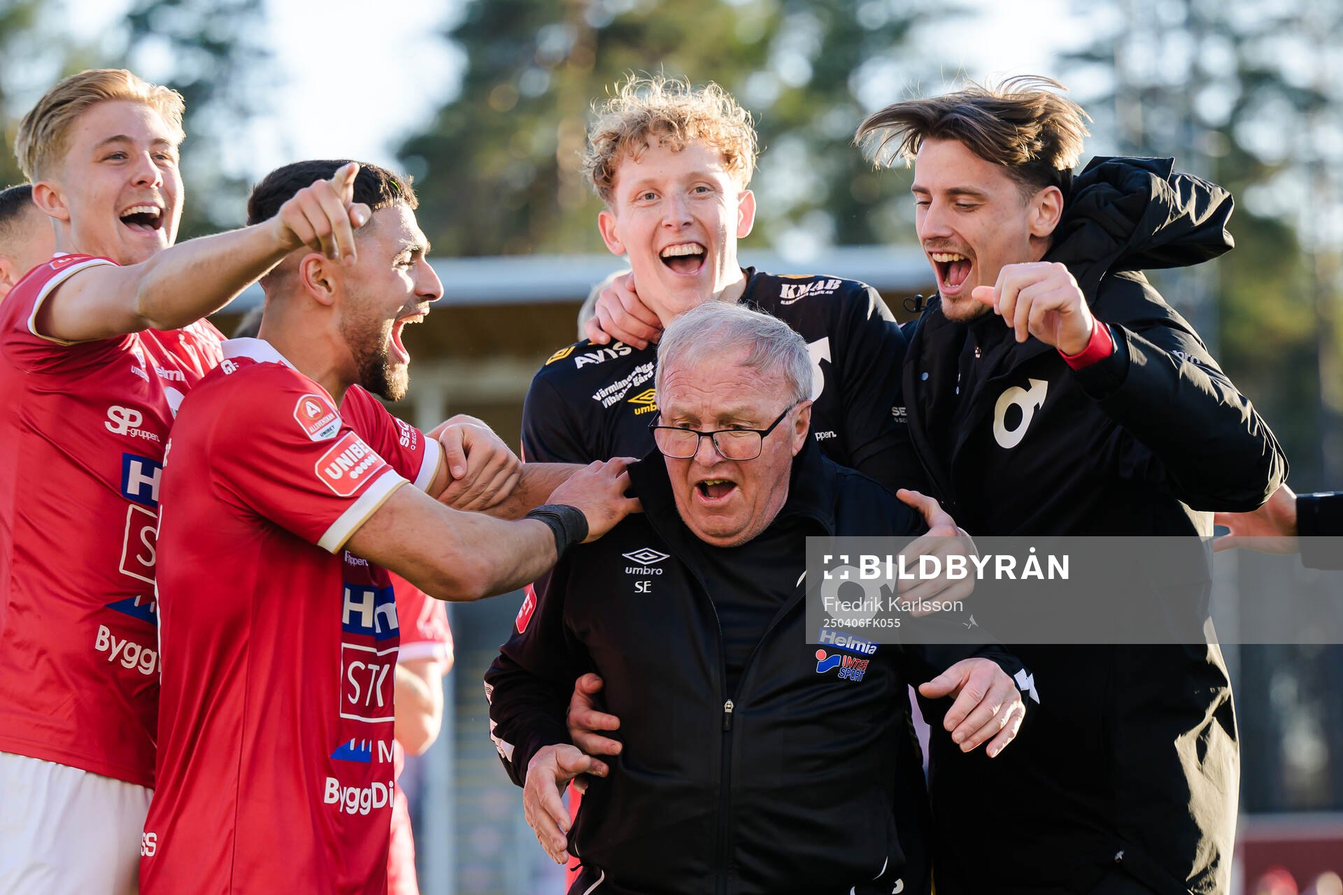 Lagledare Stig Ekman jublar