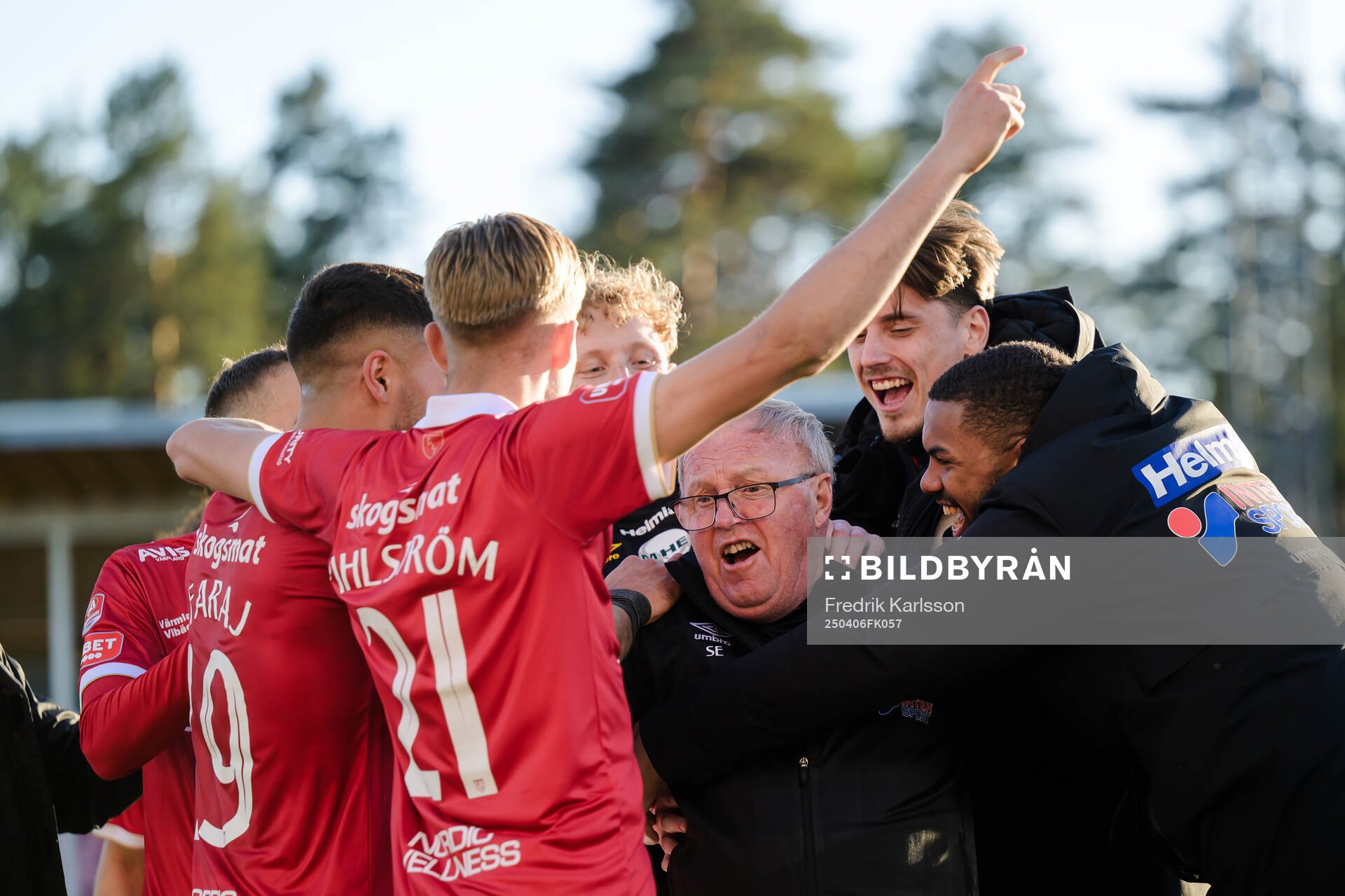 Lagledare Stig Ekman jublar