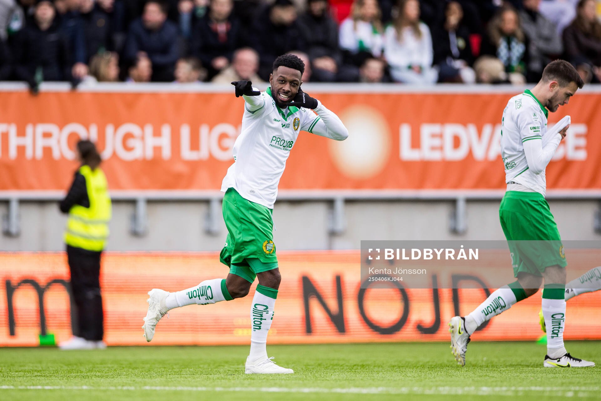 Hammarbys Shaquille Pinas jublar