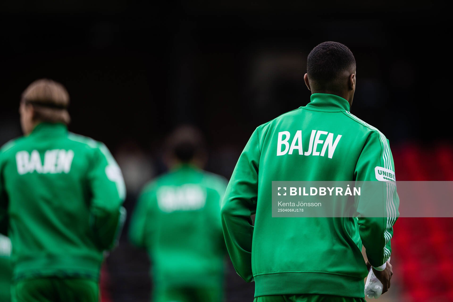 Hammarbys Paulos Abraham med texten Bajen på jackan