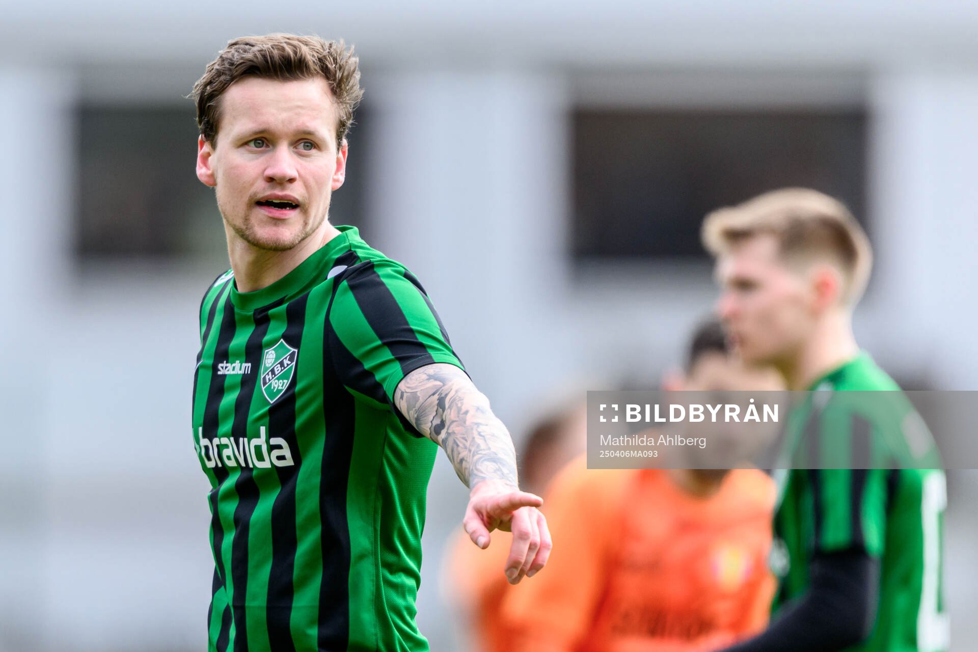 Högaborgs Niklas Mineur under fotbollsmatchen i Division 2 Södra Götaland mellan Högaborg och Torn den 6 april 2025 i Helsingborg.