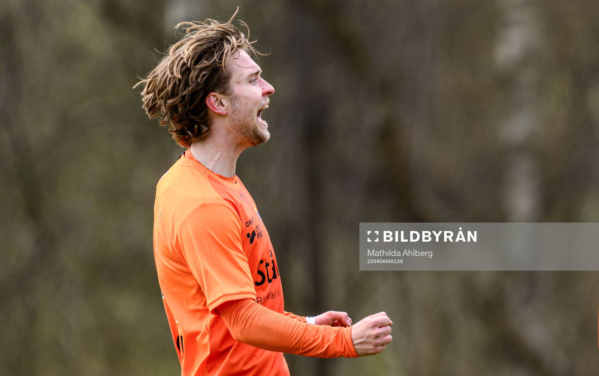 Torns Jonathan Jacobsson jublar