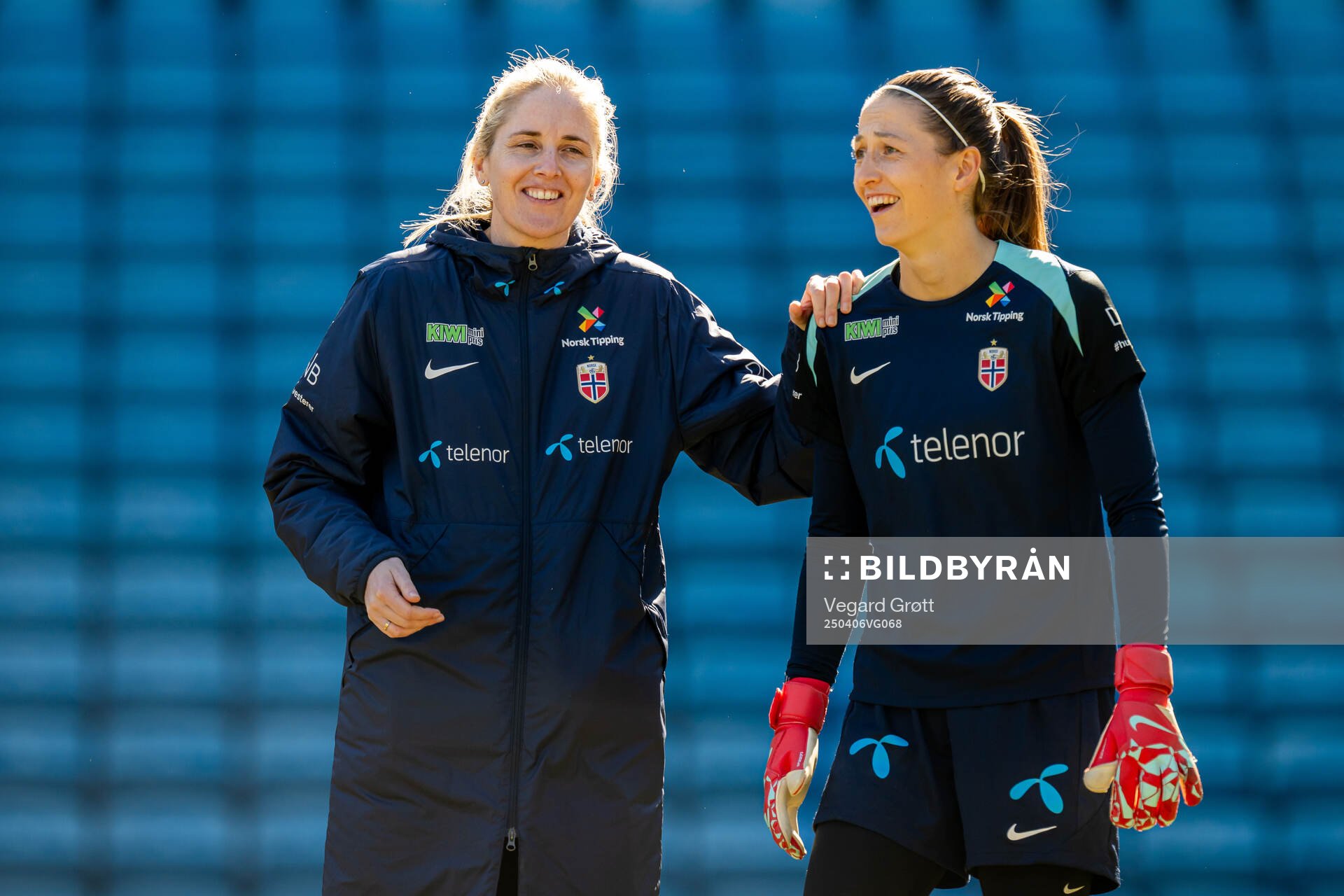 Head coach Gemma Grainger and goalkeeper Cecilie